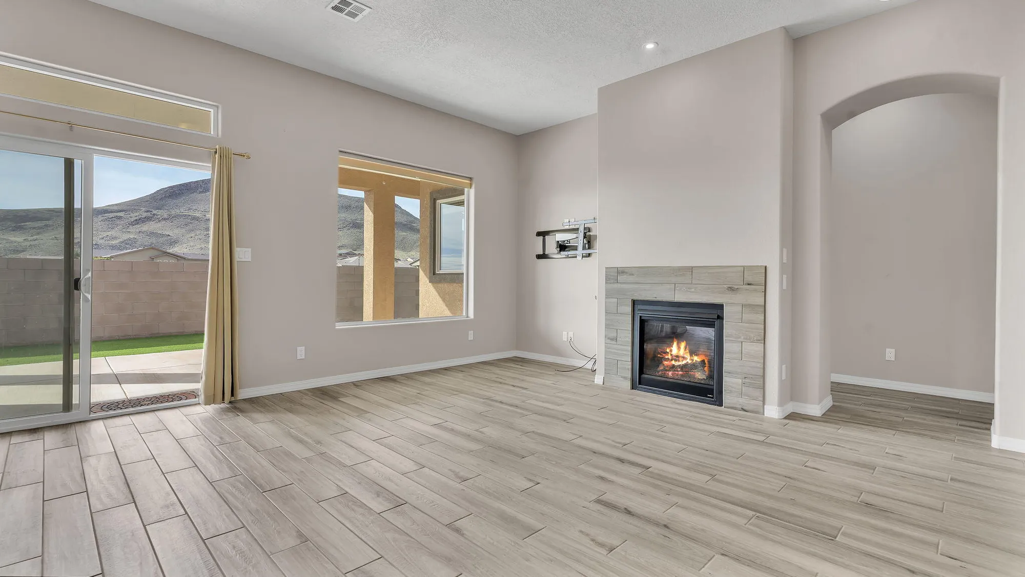 Property Slideshow image 17 of 65 | 4281 red river rd, Los Lunas, NM, 87031