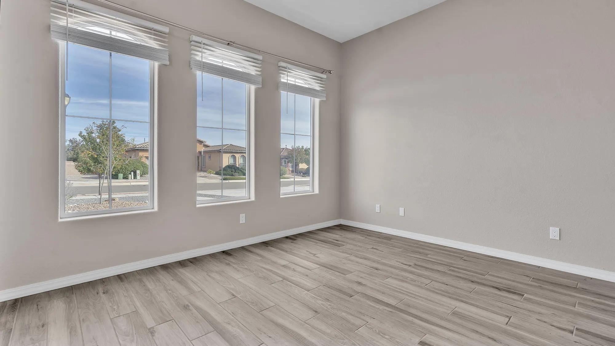Property Slideshow image 10 of 65 | 4281 red river rd, Los Lunas, NM, 87031