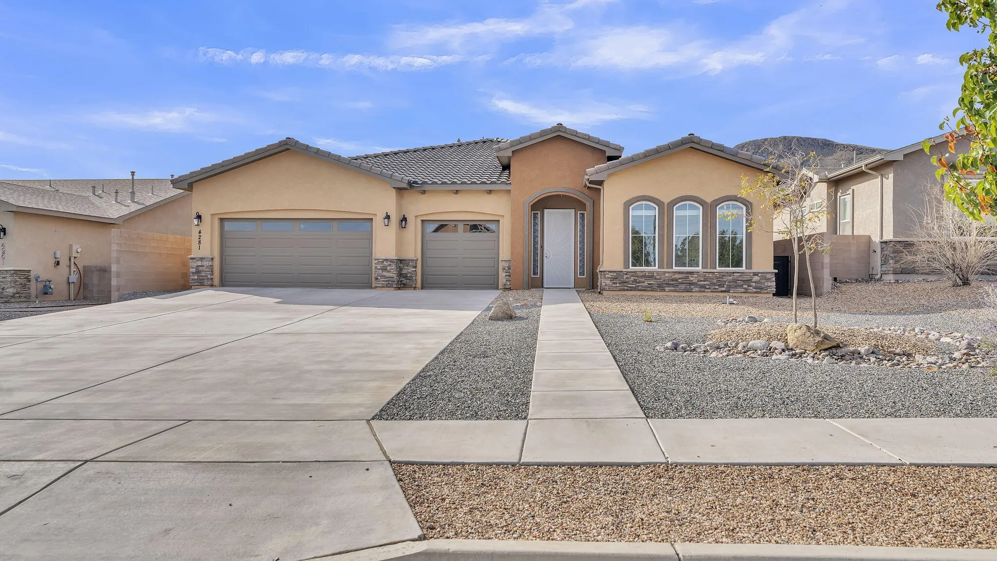 Property Slideshow image 2 of 65 | 4281 red river rd, Los Lunas, NM, 87031