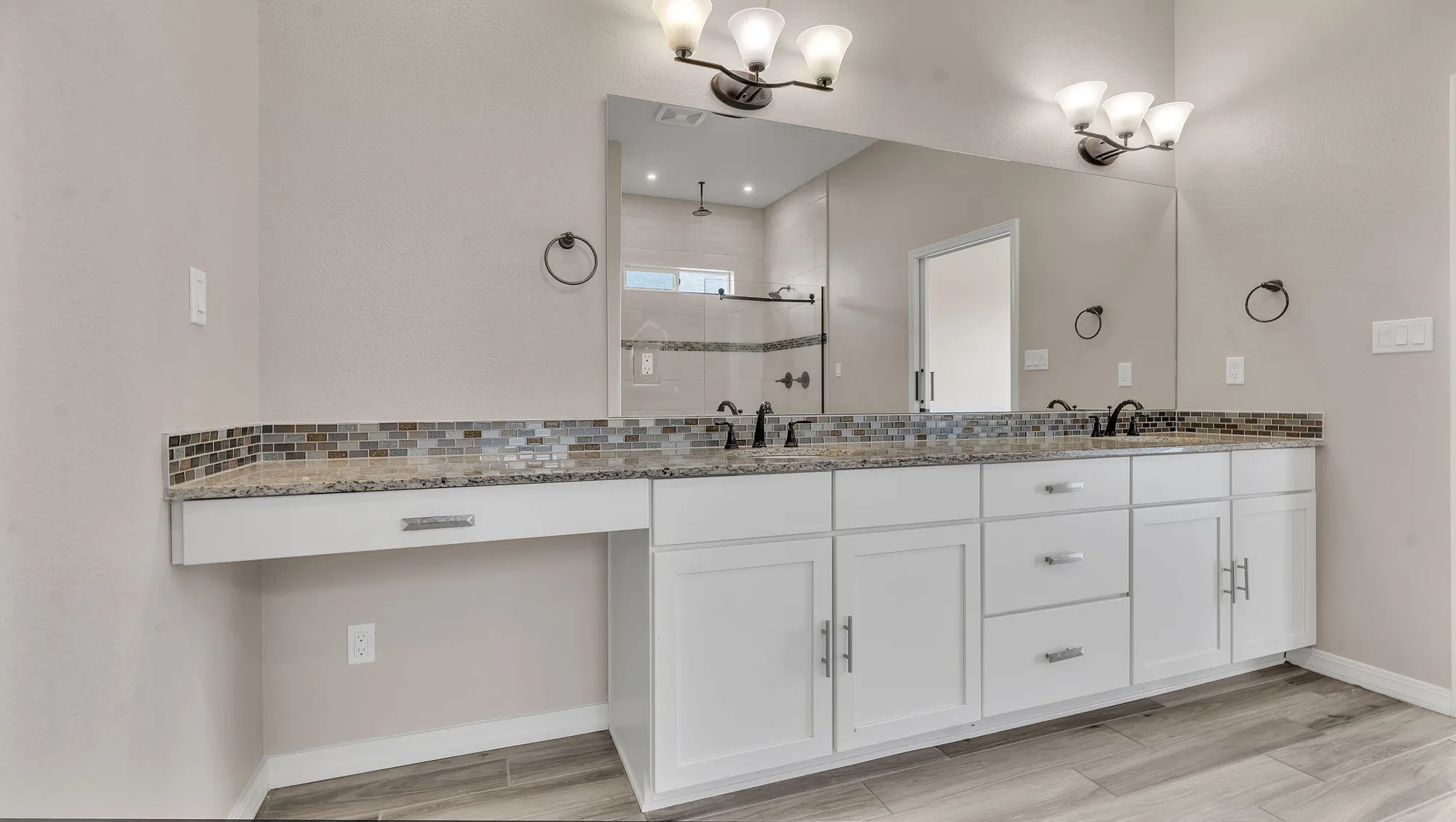 Property Slideshow image 36 of 65 | 4281 red river rd, Los Lunas, NM, 87031