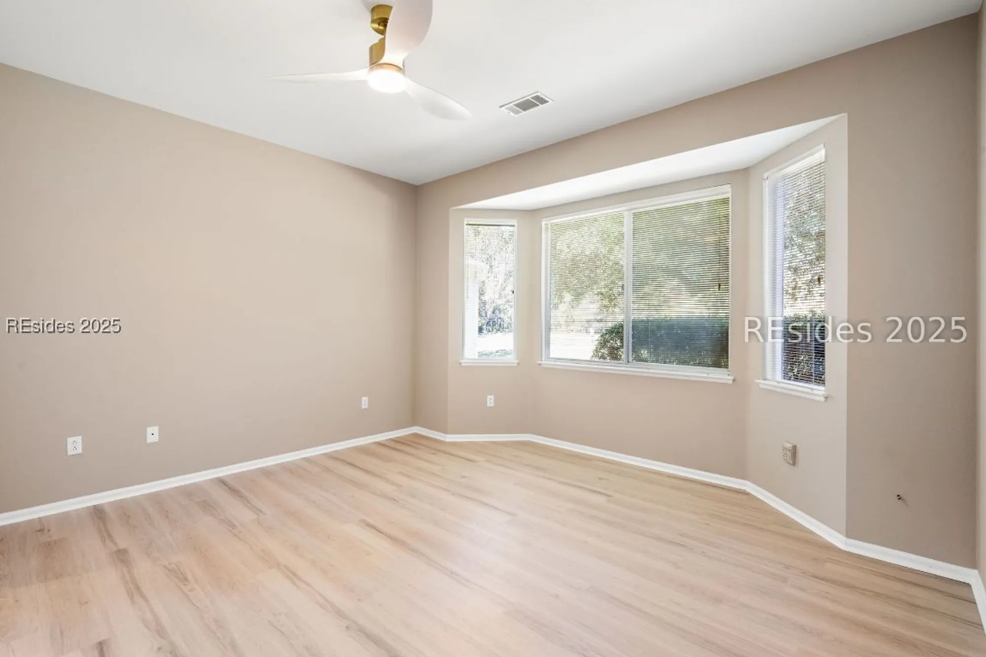 Property Slideshow image 19 of 42 | 23 devant dr w unit e, Bluffton, SC, 29909