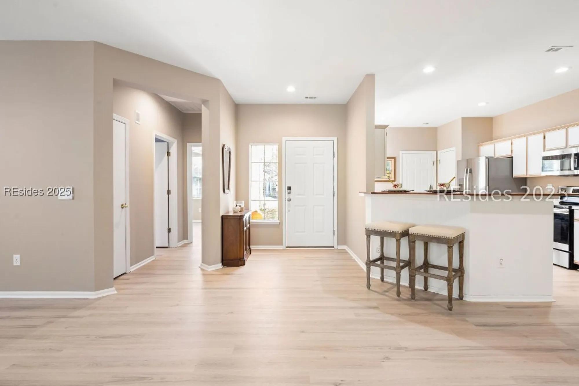 Property Slideshow image 5 of 42 | 23 devant dr w unit e, Bluffton, SC, 29909