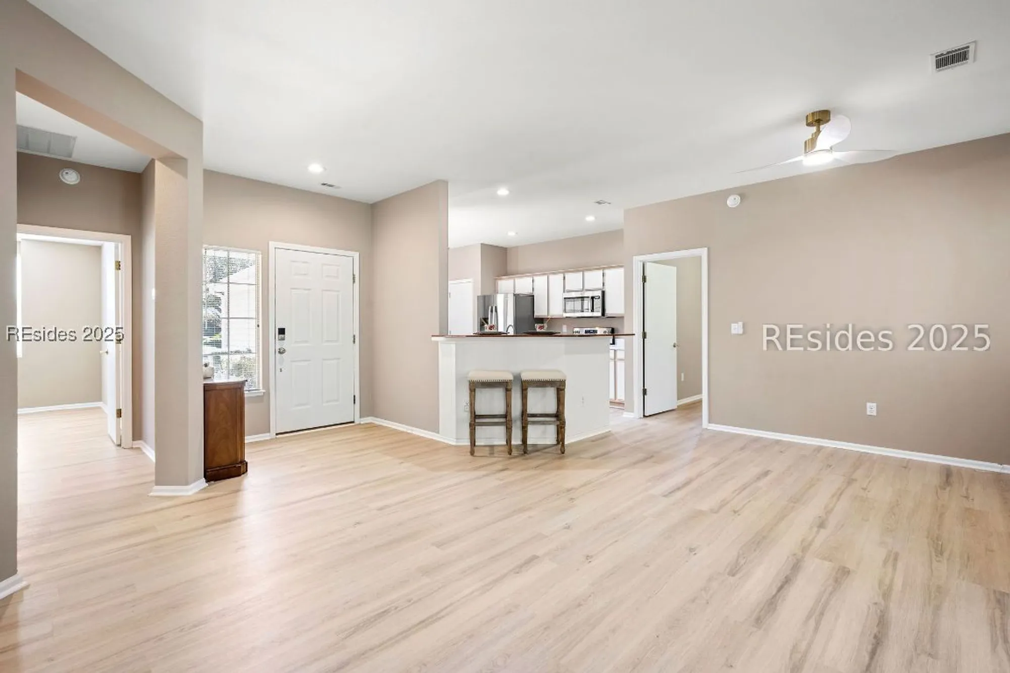 Property Slideshow image 7 of 42 | 23 devant dr w unit e, Bluffton, SC, 29909