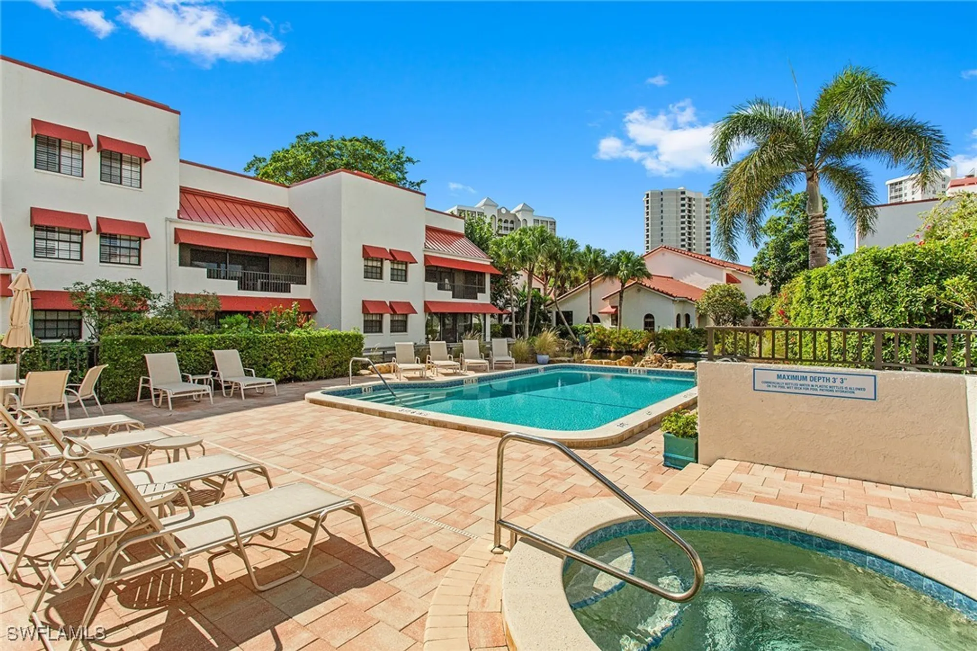 Property Slideshow image 21 of 32 | 569 serendipity dr # 569, Naples, FL, 34108