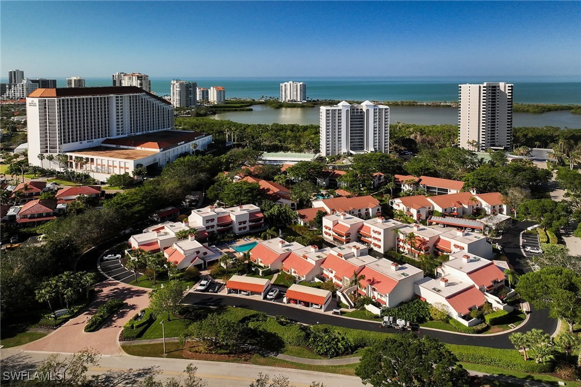 Property Slideshow image 23 of 32 | 569 serendipity dr # 569, Naples, FL, 34108