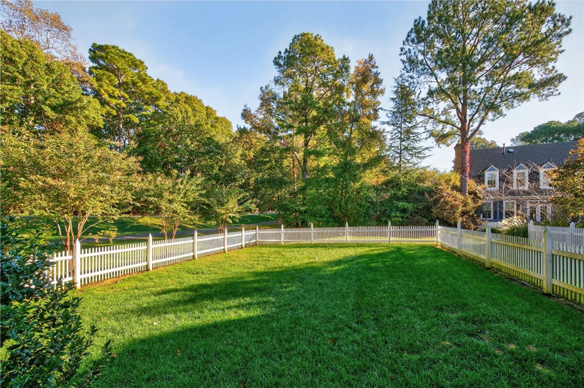 Property Slideshow image 25 of 31 | 119 royal worlington, Williamsburg, VA, 23188