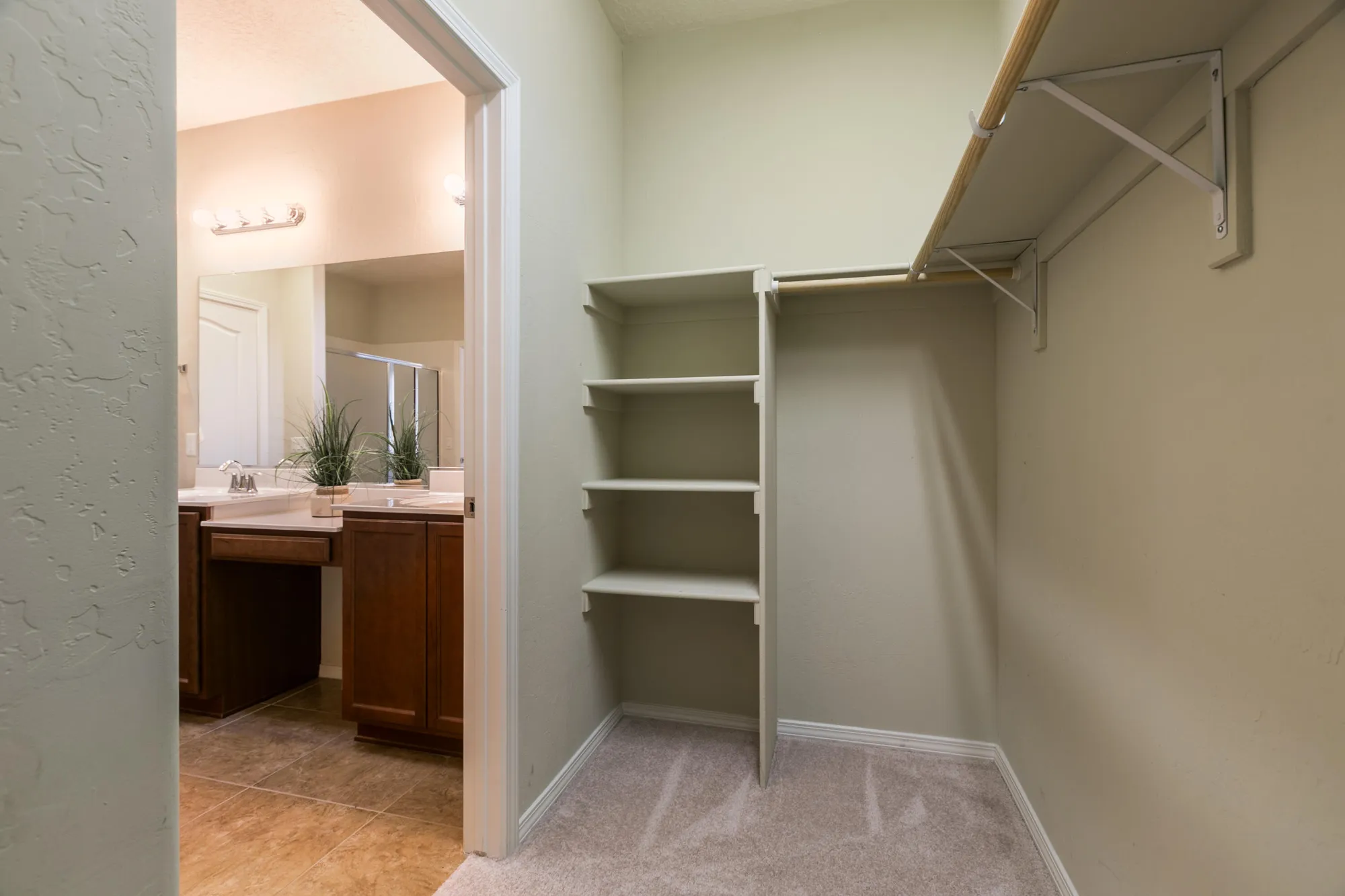 Property Slideshow image 29 of 41 | 1047 prairie zinnia dr, Bernalillo, NM, 87004