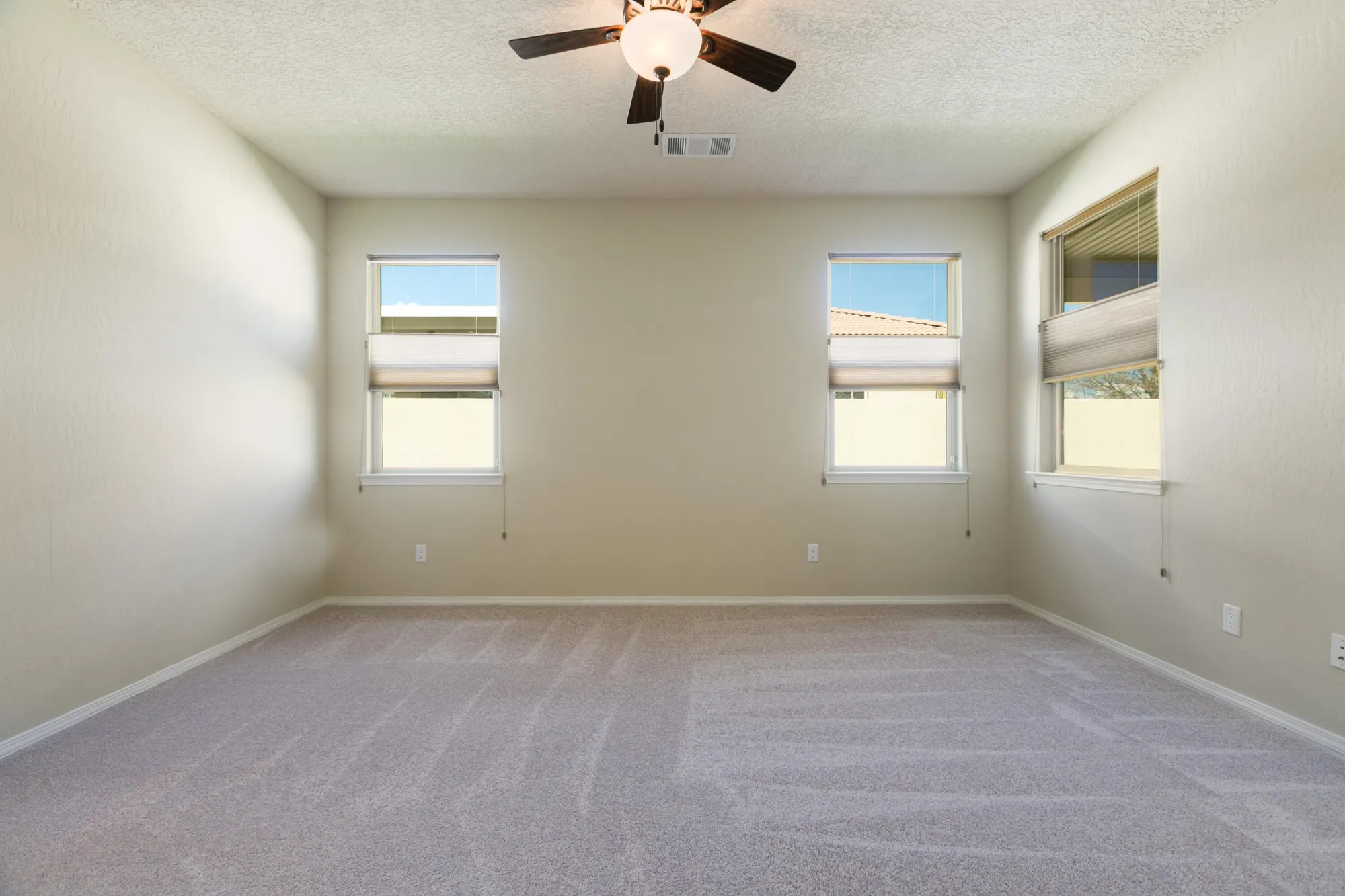 Property Slideshow image 20 of 41 | 1047 prairie zinnia dr, Bernalillo, NM, 87004