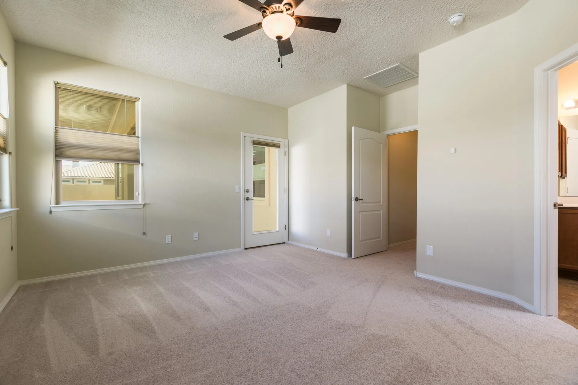Property Slideshow image 21 of 41 | 1047 prairie zinnia dr, Bernalillo, NM, 87004