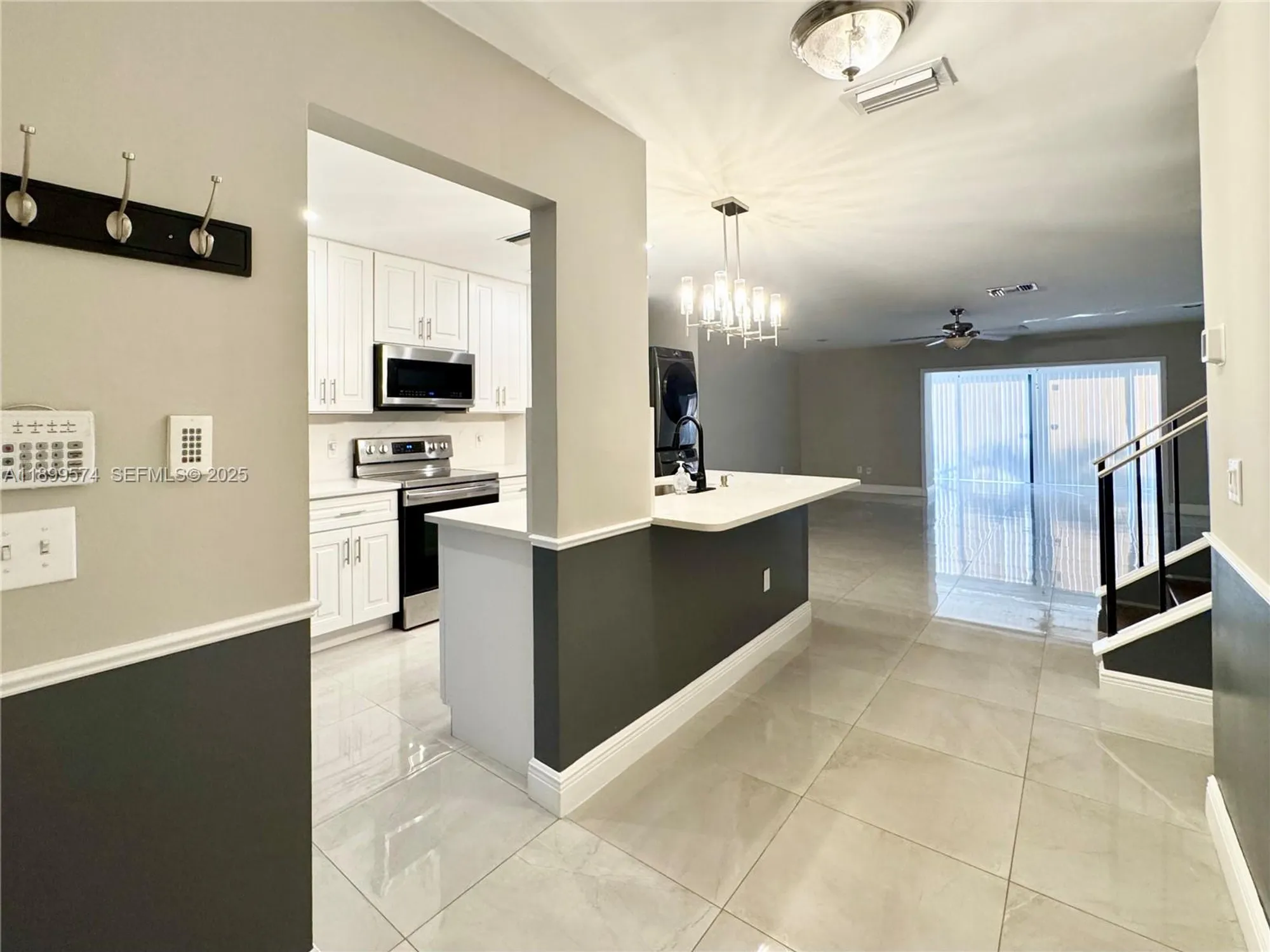 Property Slideshow image 3 of 26 | 21643 cypress rd apt 14d, Boca Raton, FL, 33433