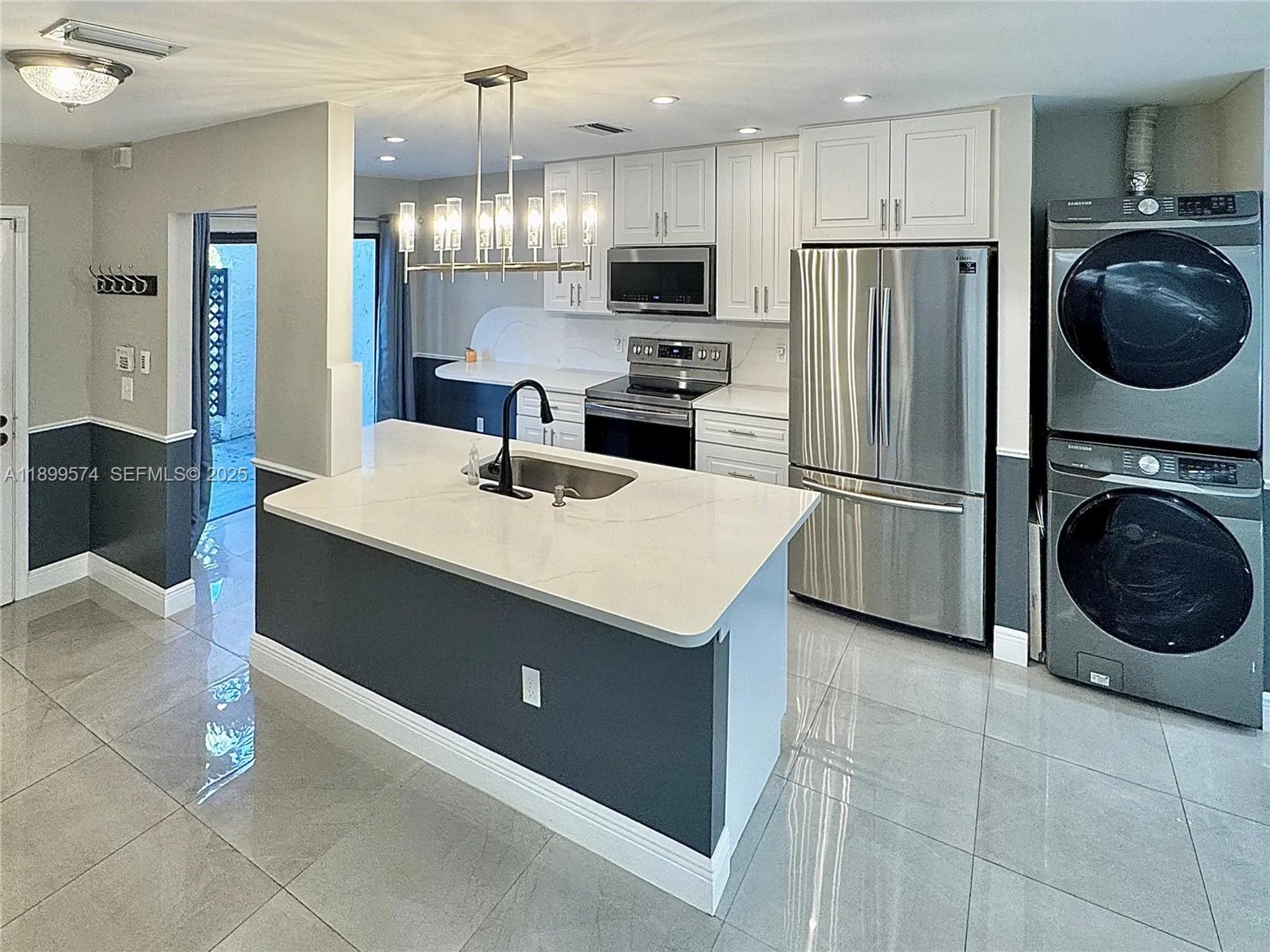 Property Slideshow image 4 of 26 | 21643 cypress rd apt 14d, Boca Raton, FL, 33433