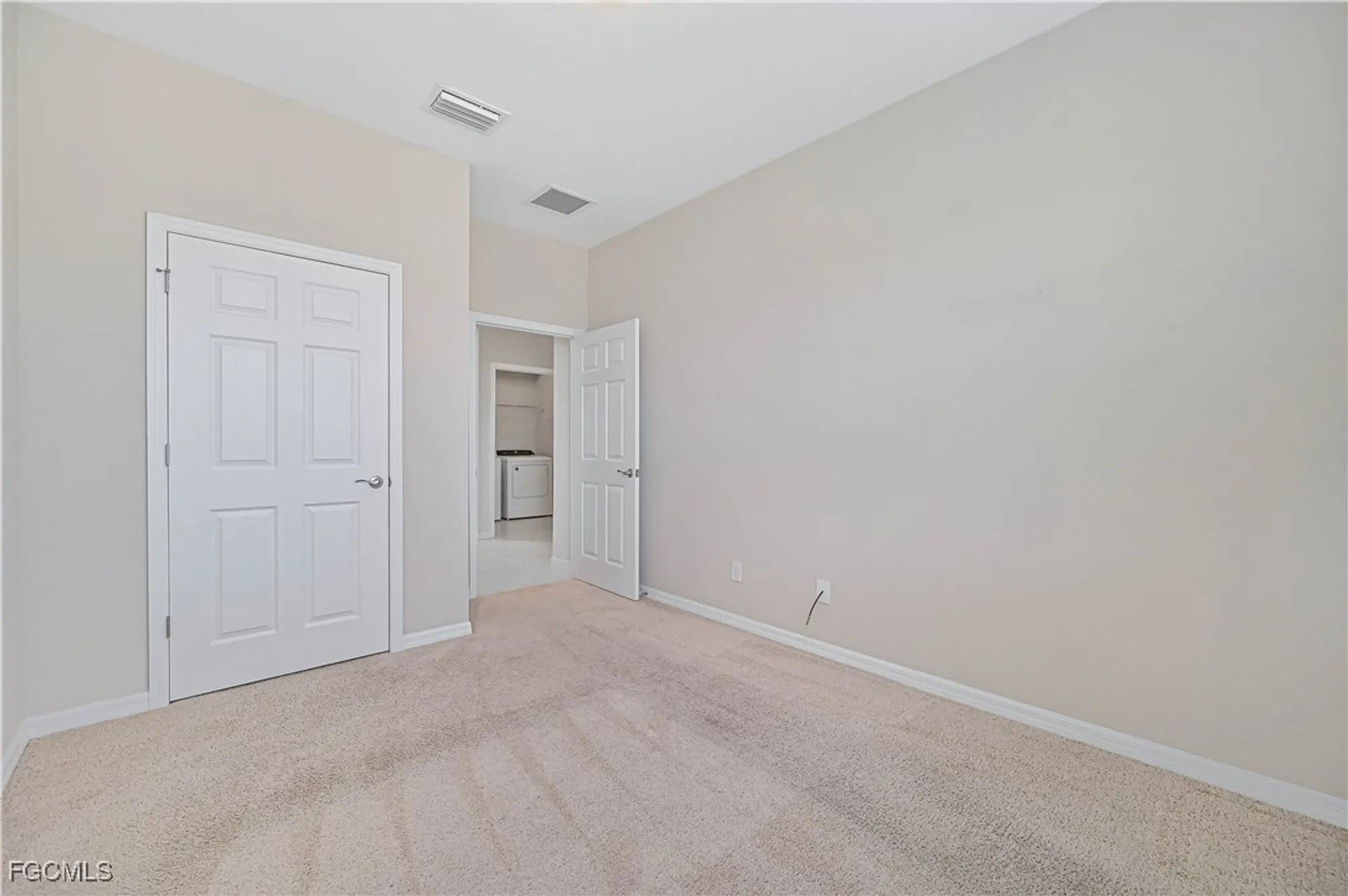 Property Slideshow image 24 of 31 | 2173 summersweet dr, Alva, FL, 33920