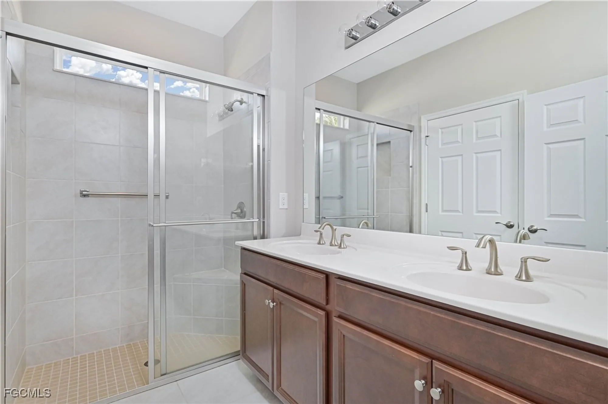 Property Slideshow image 21 of 31 | 2173 summersweet dr, Alva, FL, 33920