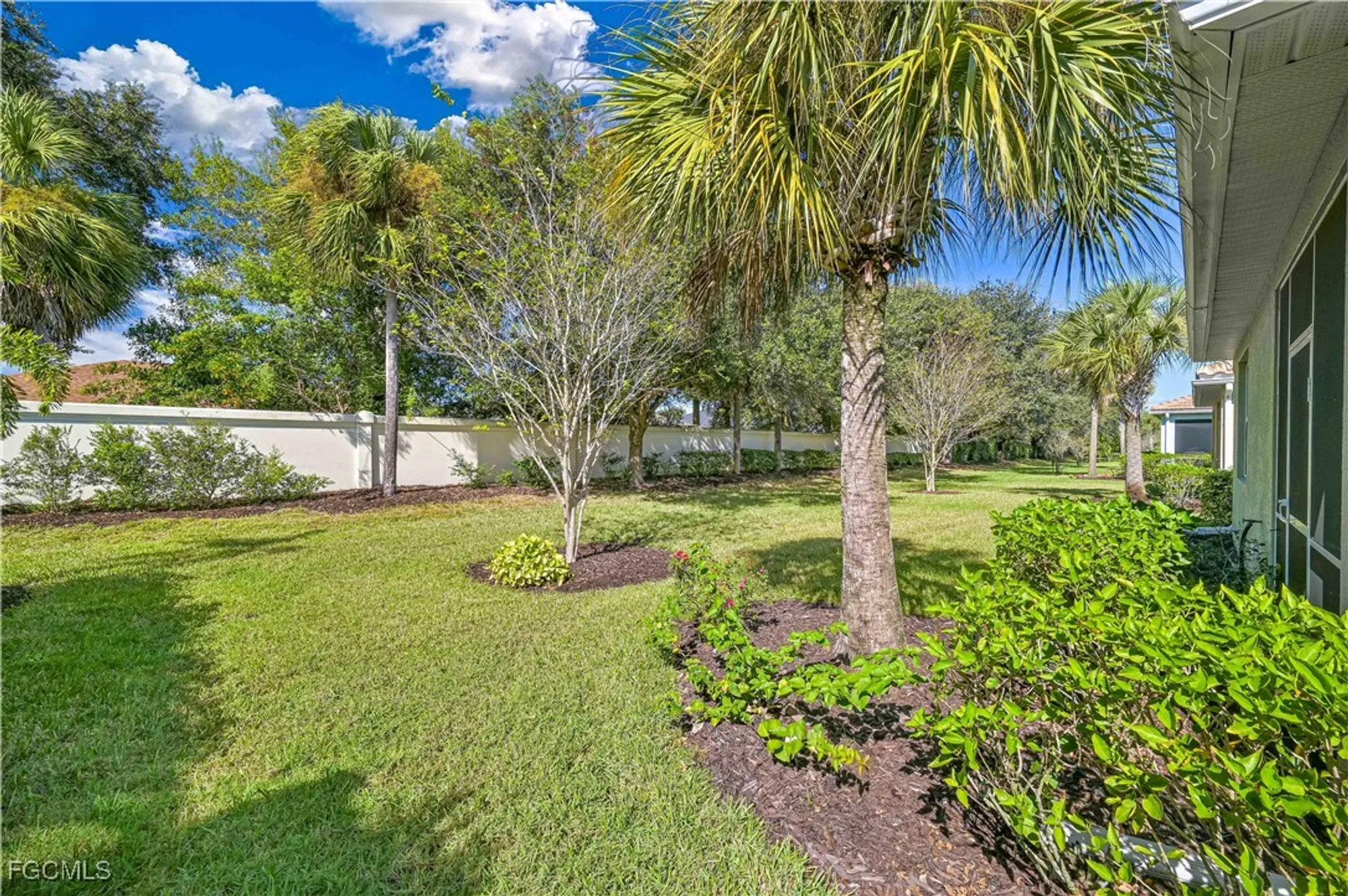 Property Slideshow image 4 of 31 | 2173 summersweet dr, Alva, FL, 33920