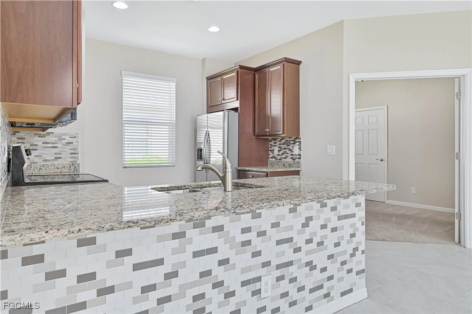 Property Slideshow image 8 of 31 | 2173 summersweet dr, Alva, FL, 33920