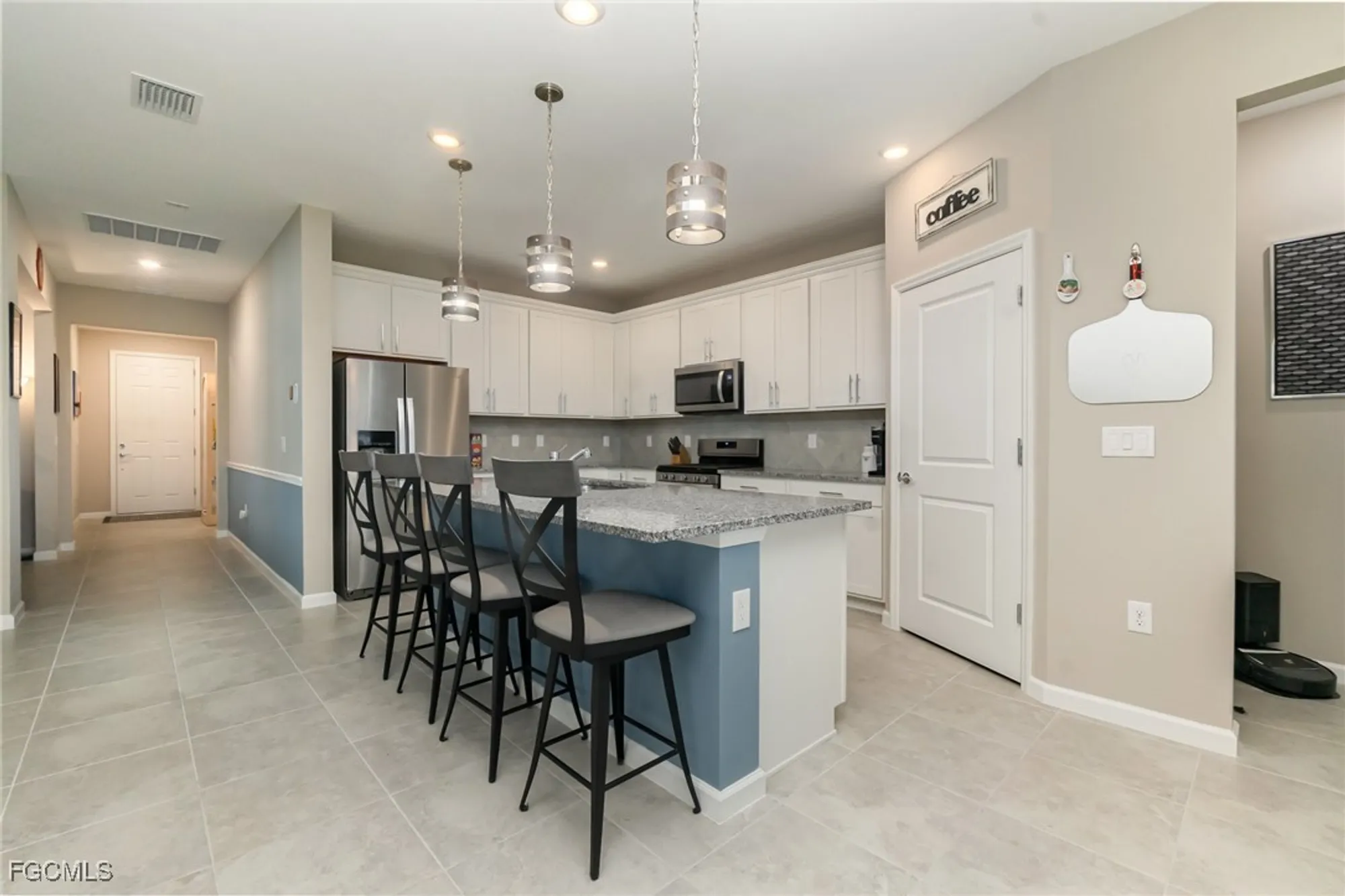 Property Slideshow image 7 of 40 | 7079 chapel creek ln, North Fort Myers, FL, 33917