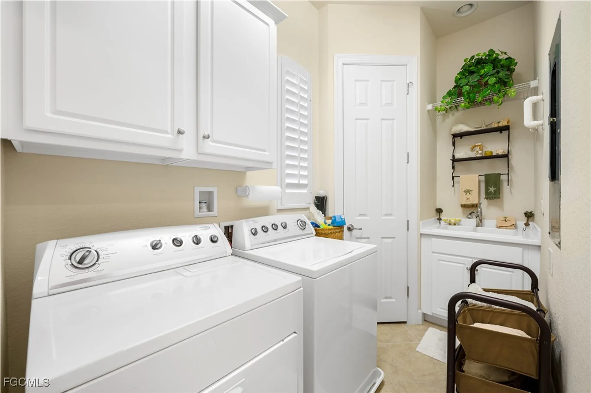 Property Slideshow image 28 of 30 | 12930 new market st 202, Fort Myers, FL, 33913