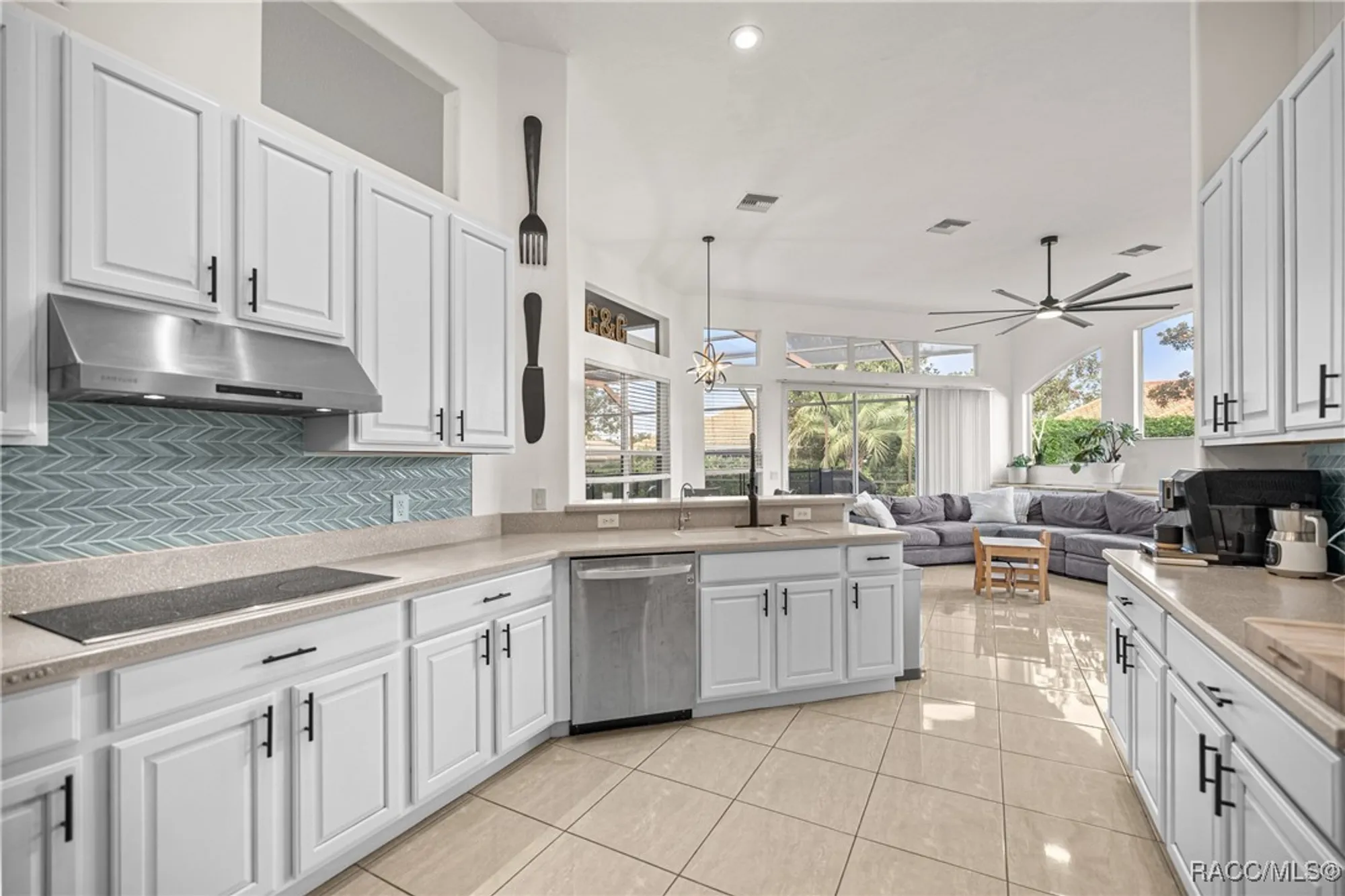 Property Slideshow image 18 of 91 | 1045 w rollingwood ct, Hernando, FL, 34442