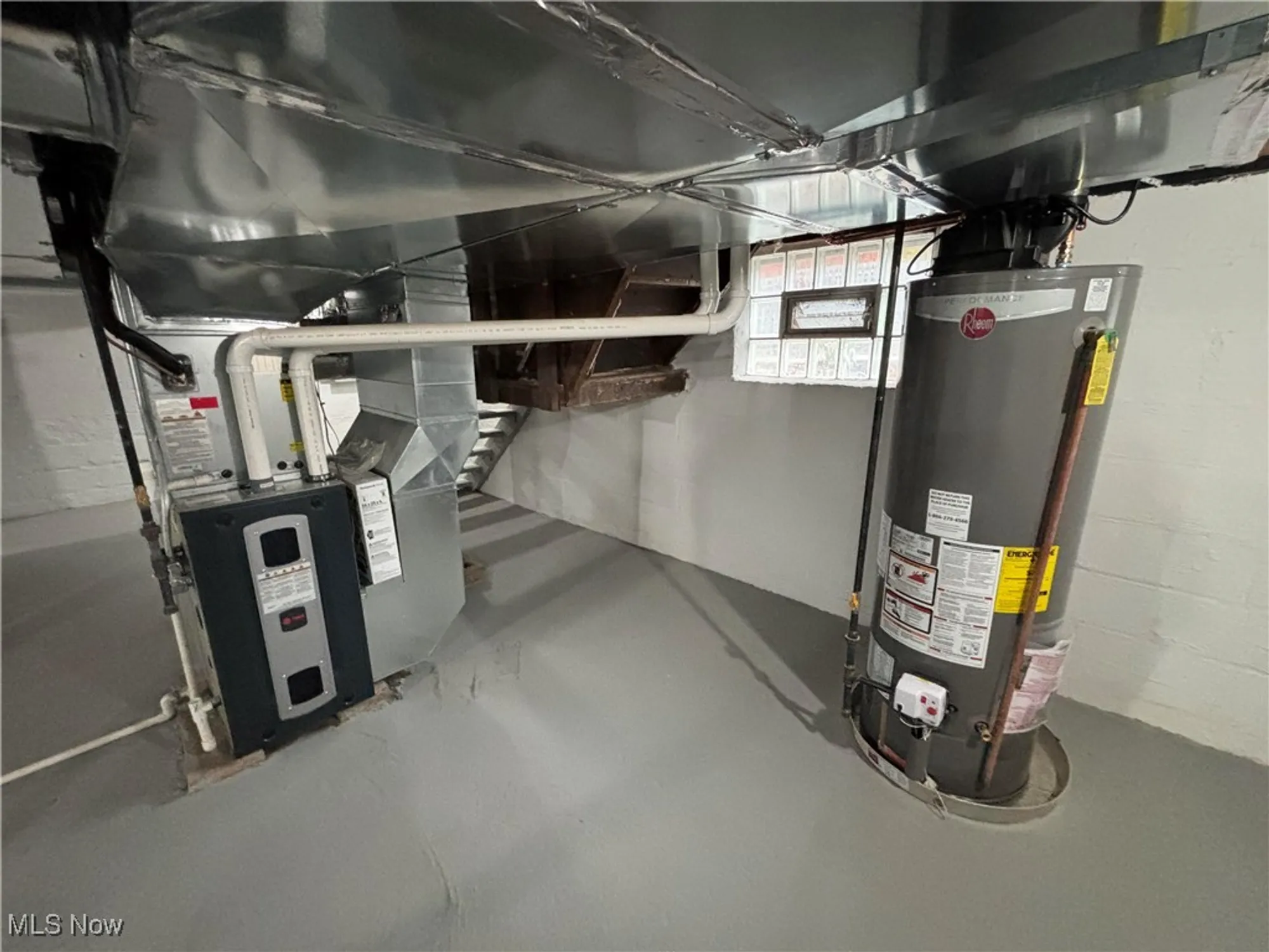 Property Slideshow image 27 of 31 | 10001 marks rd, Strongsville, OH, 44149