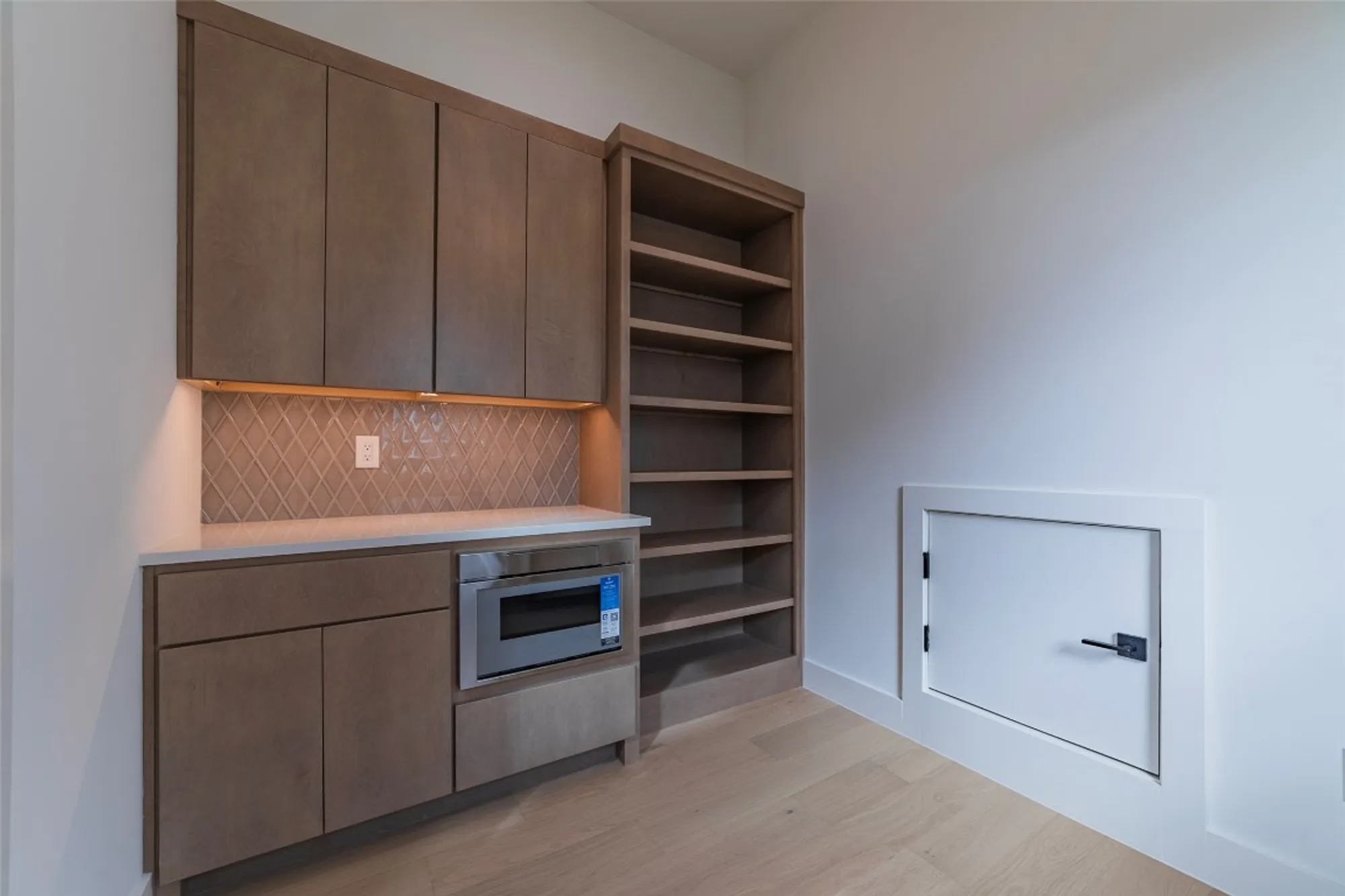 Property Slideshow image 16 of 39 | 105 manciano, Horseshoe Bay, TX, 78657