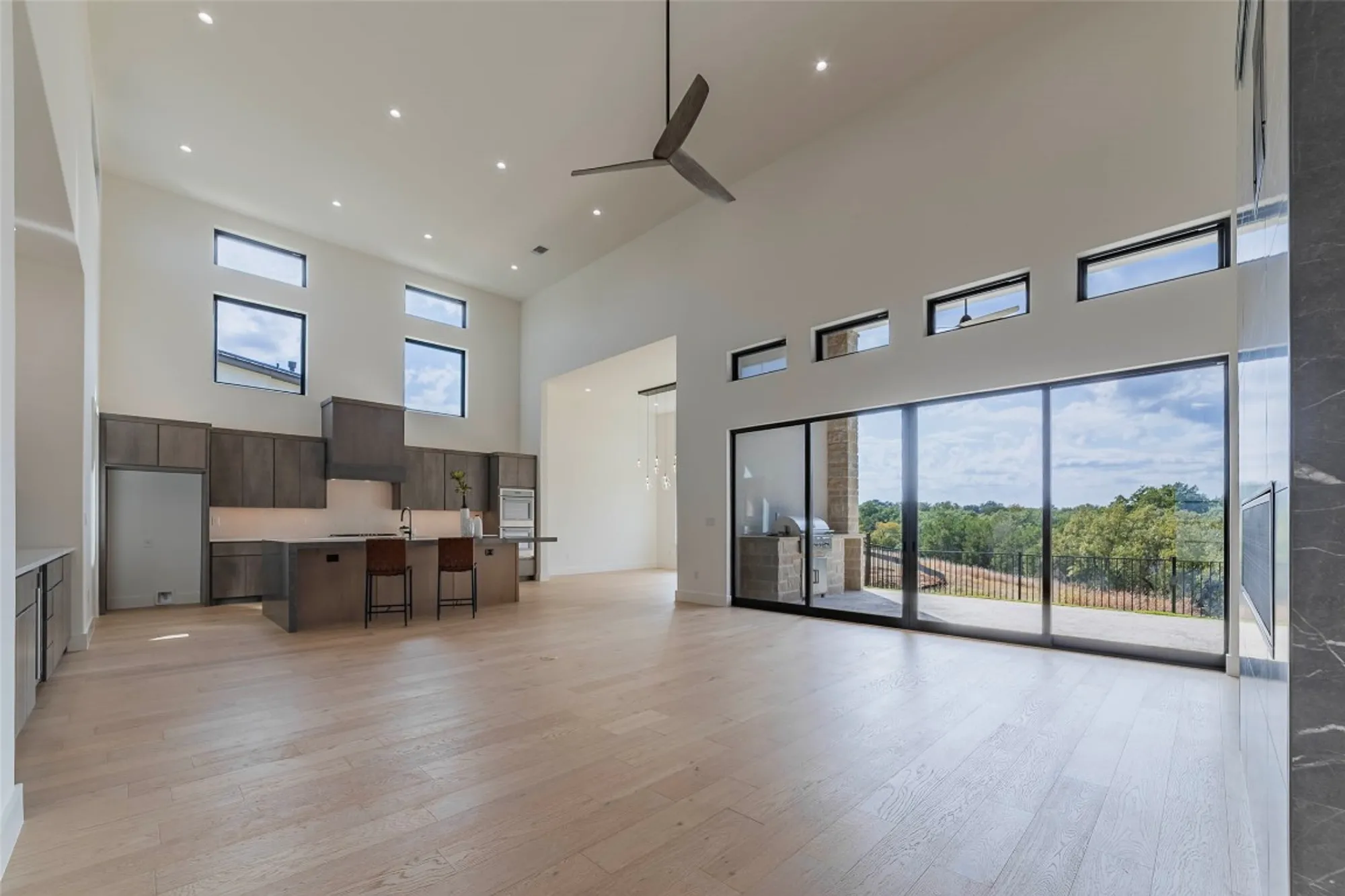 Property Slideshow image 3 of 39 | 105 manciano, Horseshoe Bay, TX, 78657