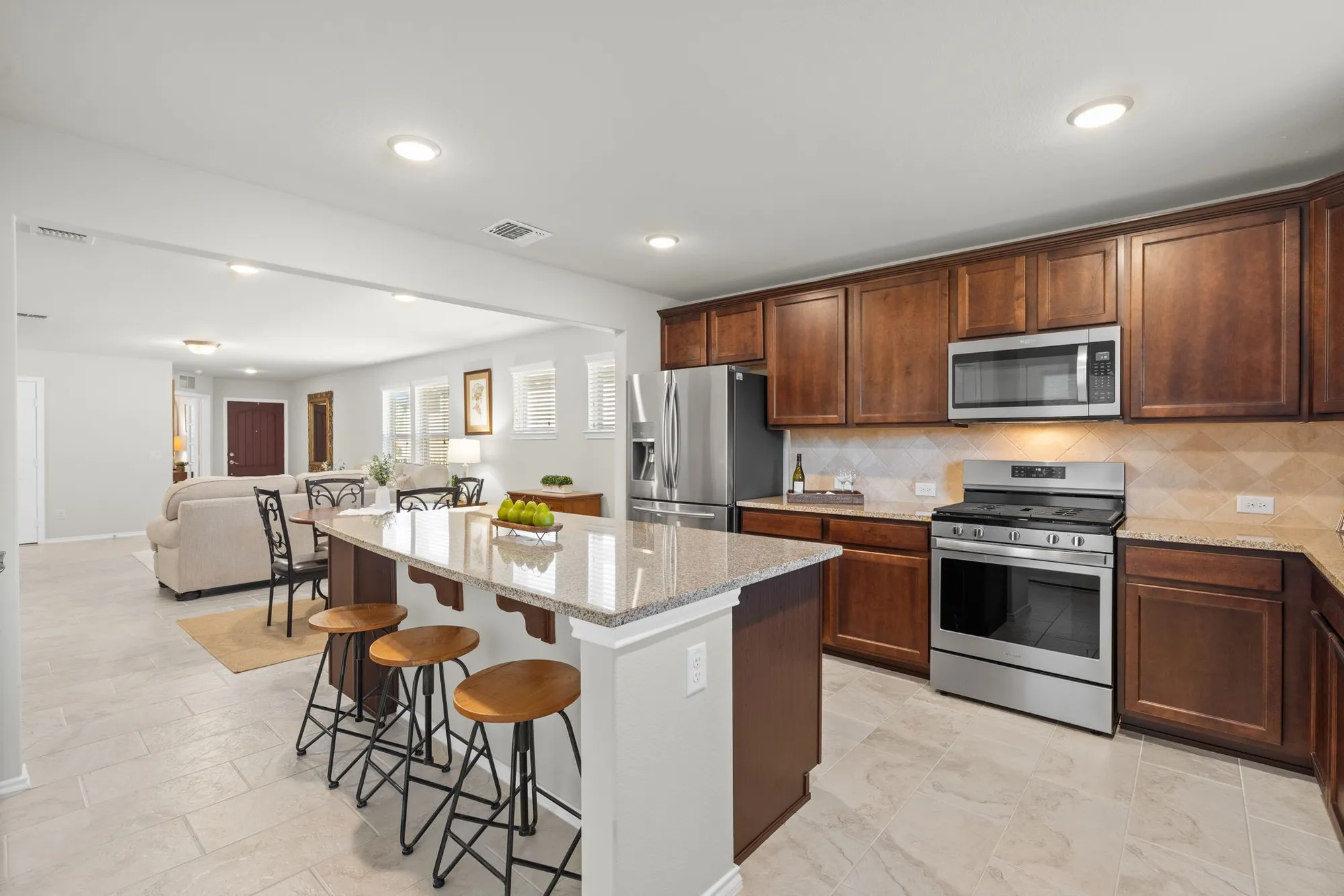 Property Slideshow image 14 of 47 | 343 crested eagle dr, Richmond, TX, 77469