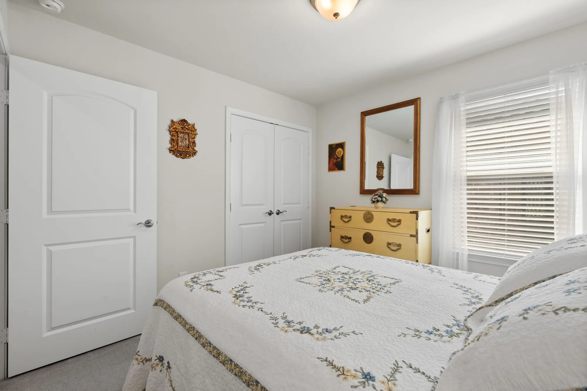 Property Slideshow image 24 of 47 | 343 crested eagle dr, Richmond, TX, 77469