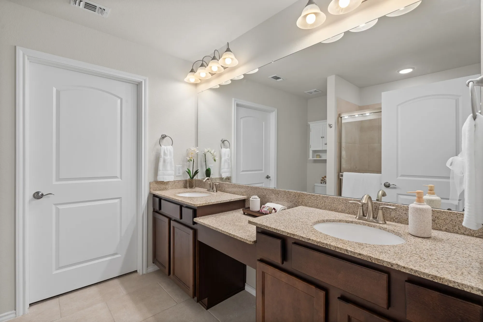 Property Slideshow image 22 of 47 | 343 crested eagle dr, Richmond, TX, 77469