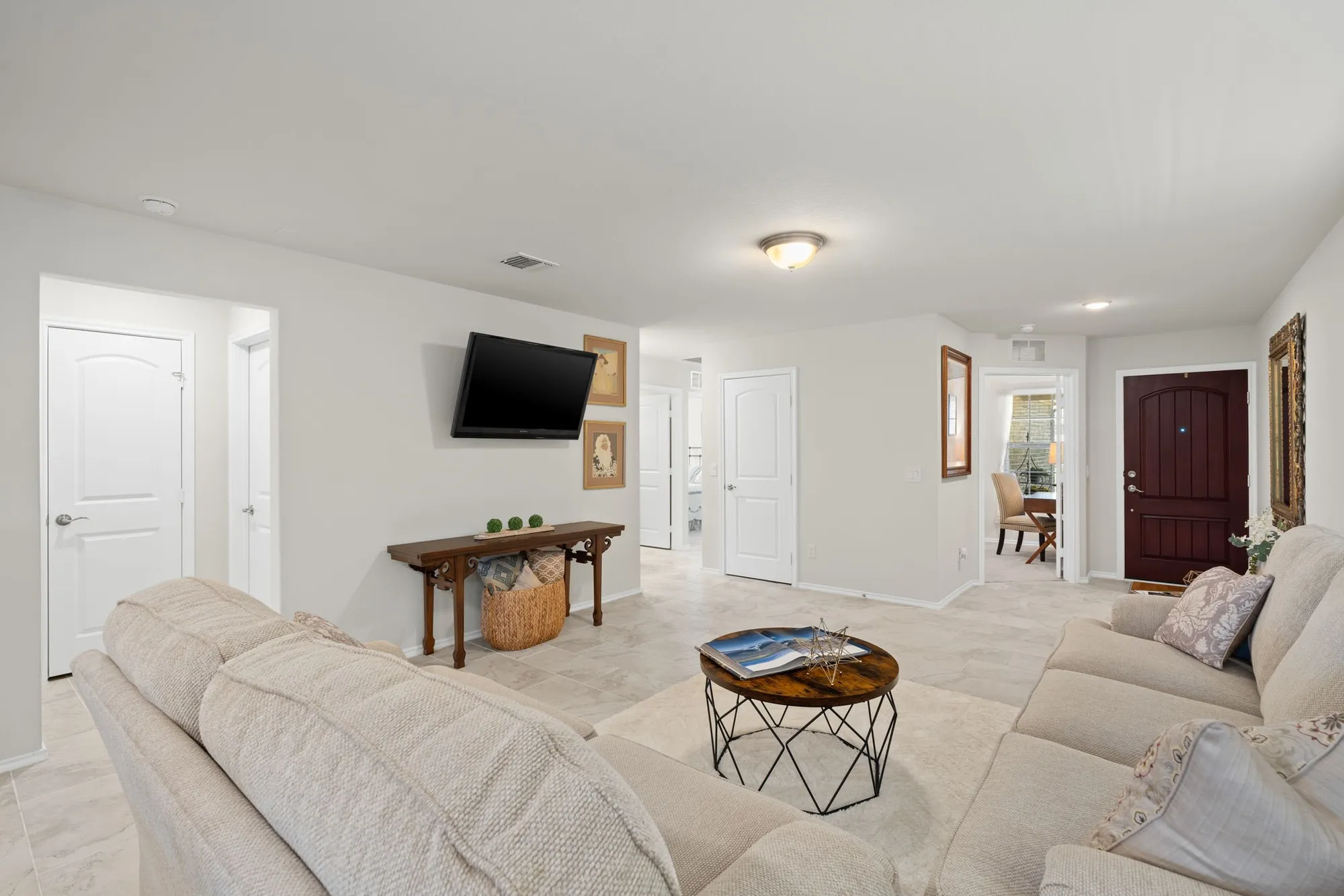 Property Slideshow image 7 of 47 | 343 crested eagle dr, Richmond, TX, 77469