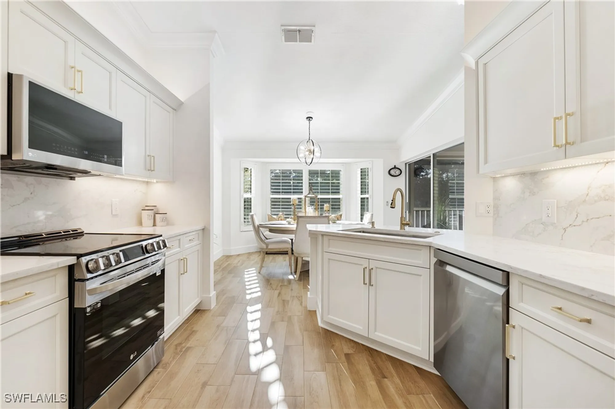 Property Slideshow image 8 of 31 | 20340 calice ct 1503, Estero, FL, 33928