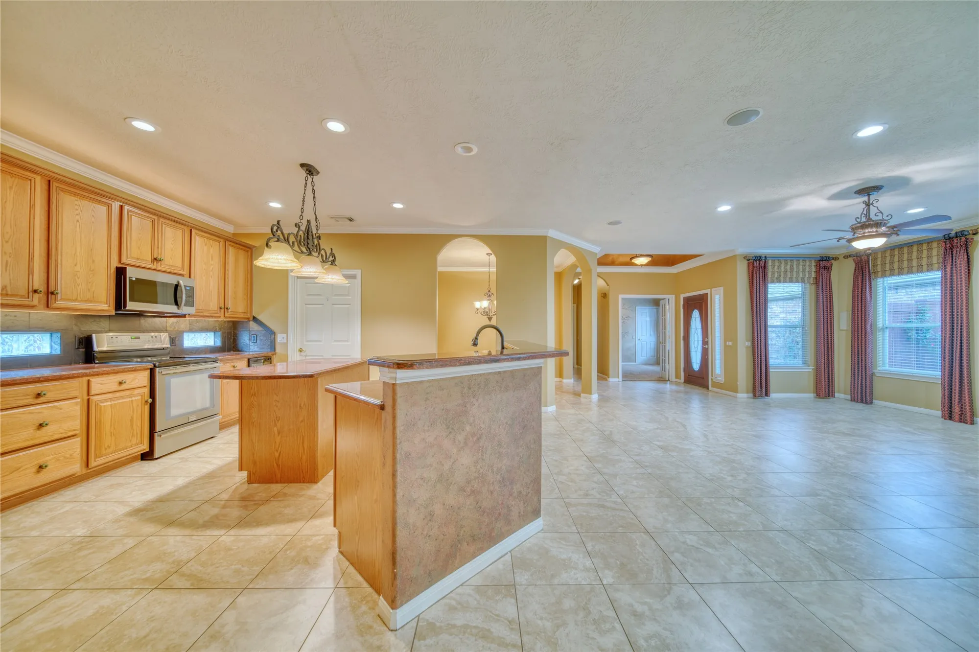 Property Slideshow image 26 of 50 | 1308 palermo dr, Pearland, TX, 77581