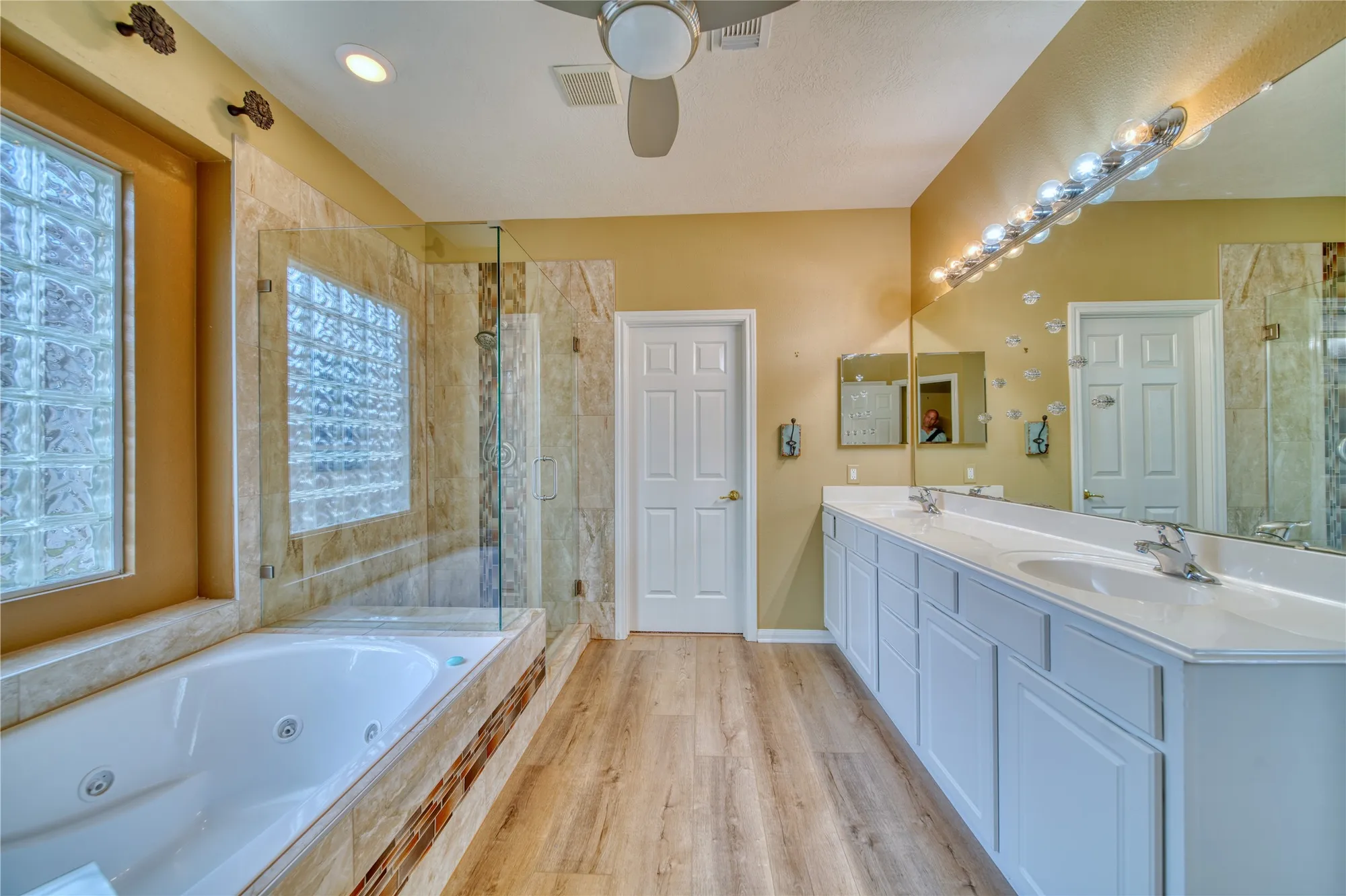Property Slideshow image 29 of 50 | 1308 palermo dr, Pearland, TX, 77581