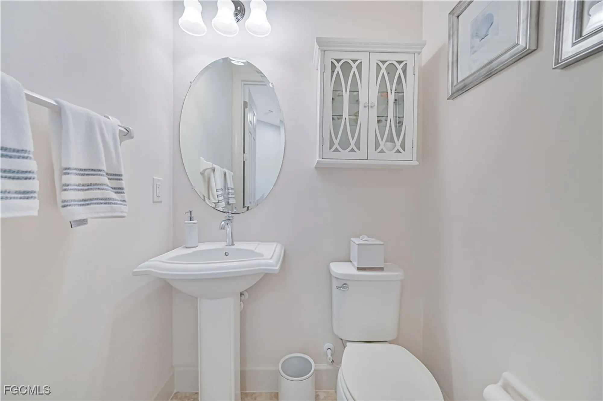 Property Slideshow image 18 of 45 | 10251 glastonbury cir 201, Fort Myers, FL, 33913