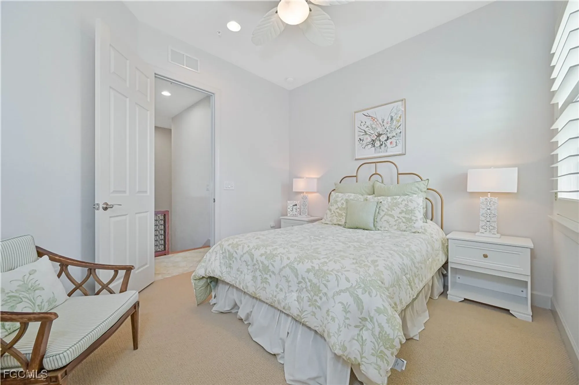Property Slideshow image 13 of 45 | 10251 glastonbury cir 201, Fort Myers, FL, 33913
