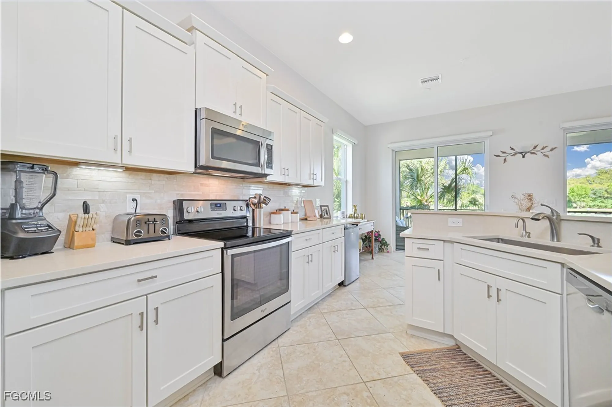 Property Slideshow image 30 of 45 | 10251 glastonbury cir 201, Fort Myers, FL, 33913