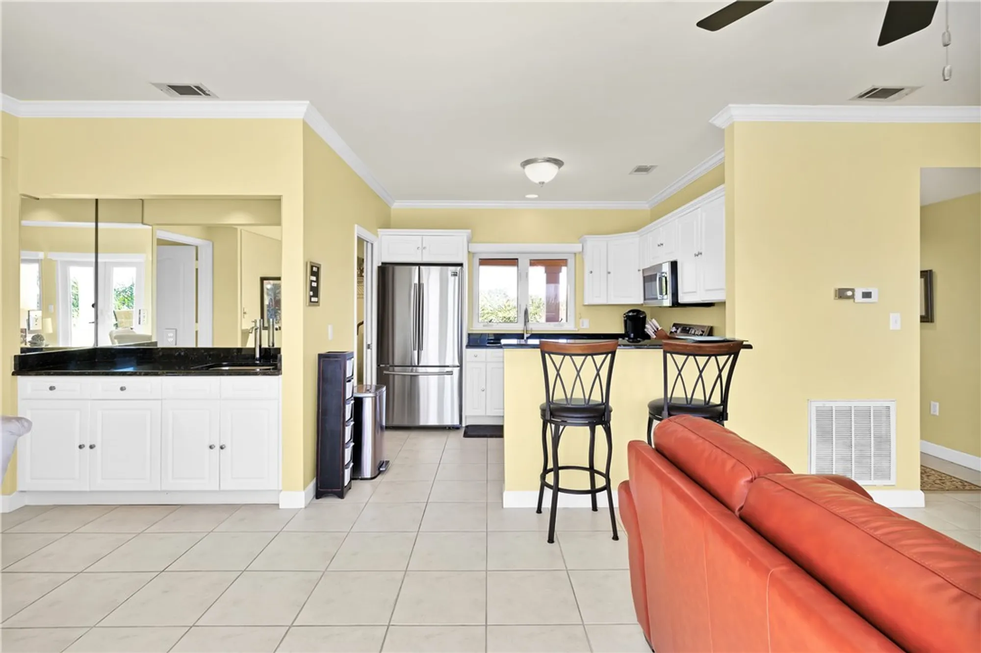 Property Slideshow image 10 of 35 | 5045 harmony cir 305, Vero Beach, FL, 32967