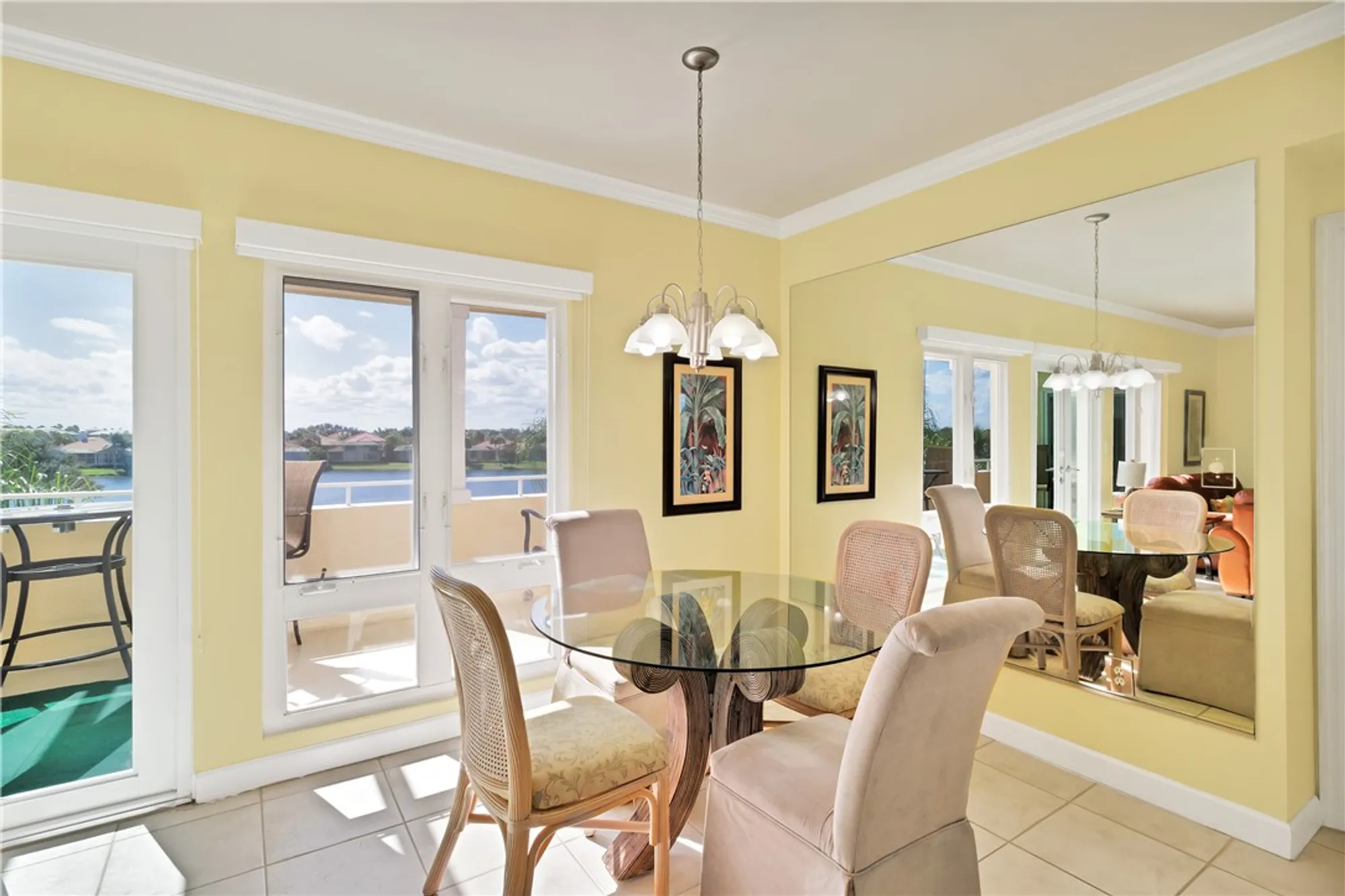 Property Slideshow image 5 of 35 | 5045 harmony cir 305, Vero Beach, FL, 32967