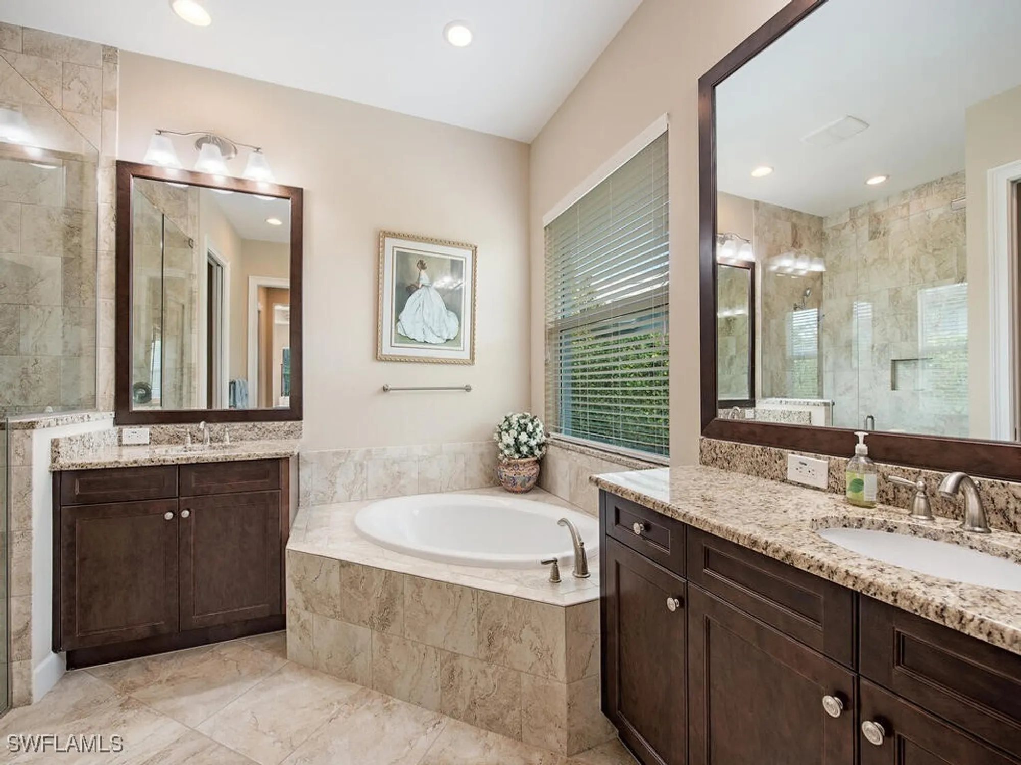 Property Slideshow image 11 of 29 | 5130 andros dr, Naples, FL, 34113