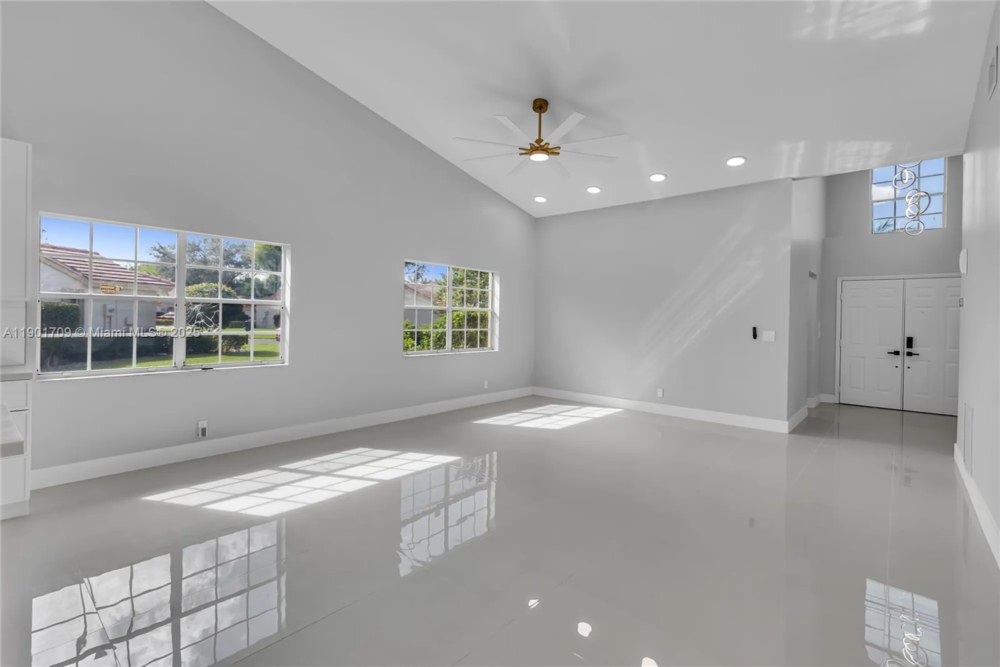 Property Slideshow image 15 of 58 | , Delray Beach, FL, 33446