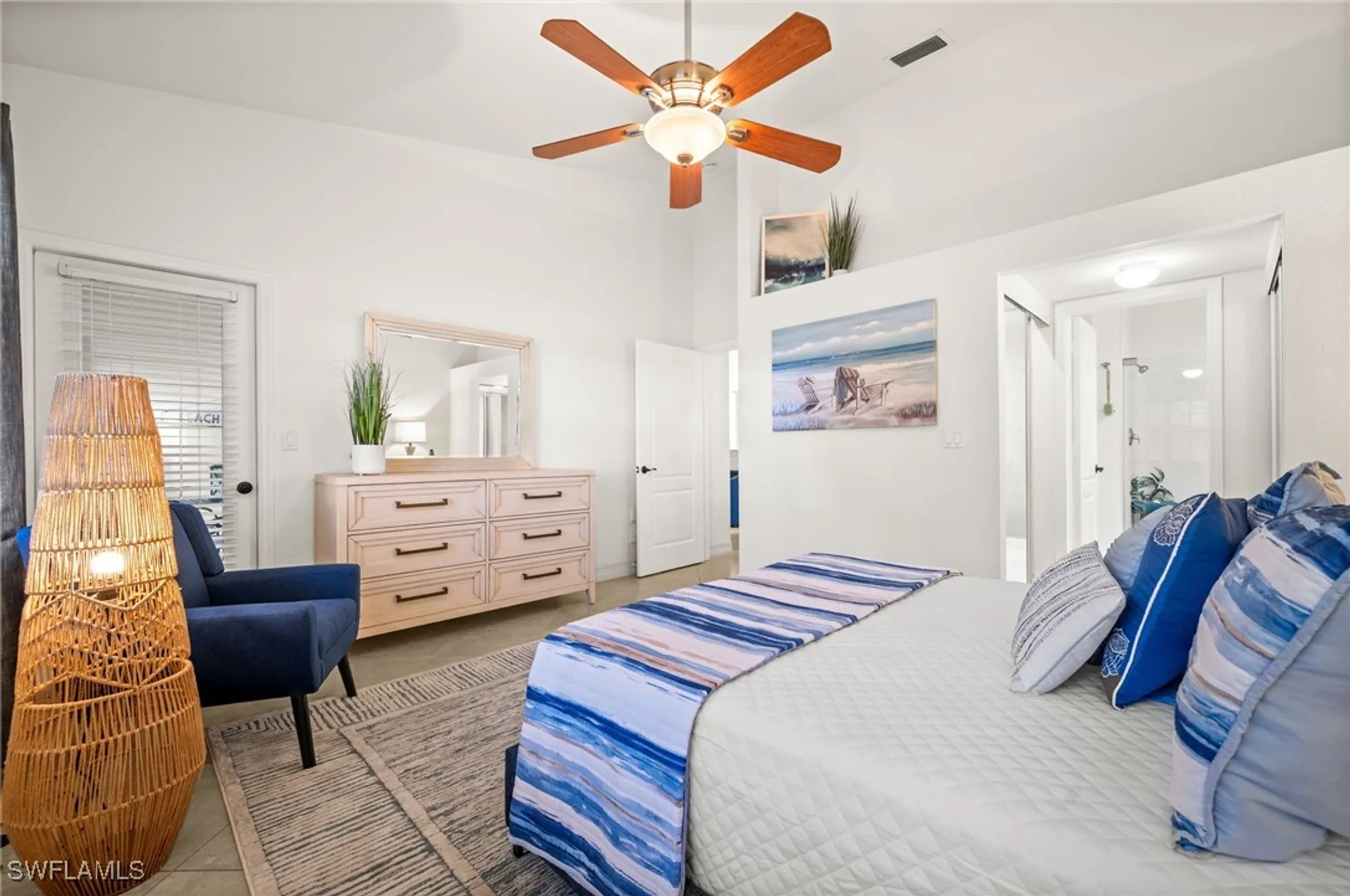 Property Slideshow image 10 of 34 | 8370 excalibur cir j4, Naples, FL, 34108