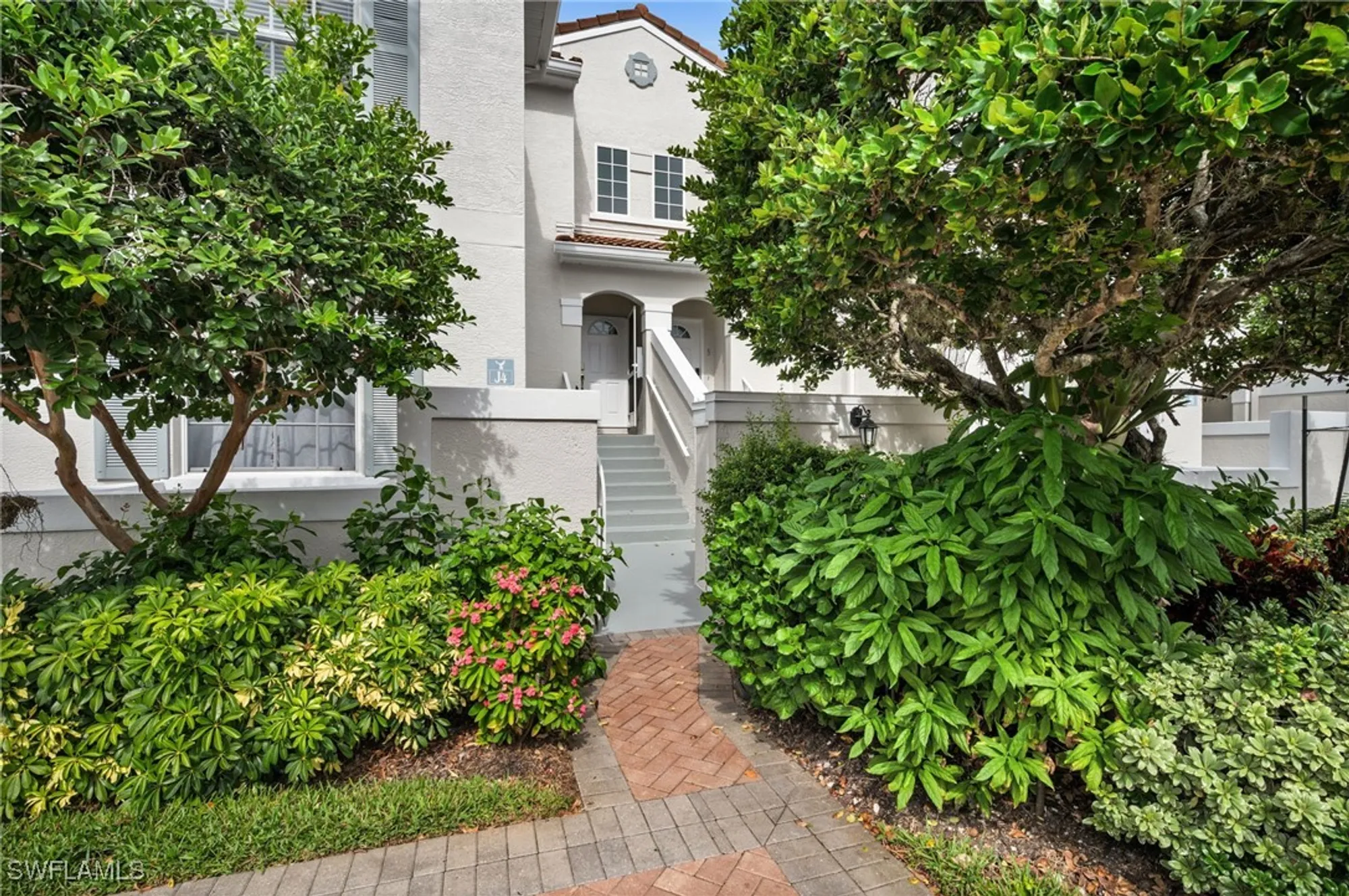 Property Slideshow image 25 of 34 | 8370 excalibur cir j4, Naples, FL, 34108