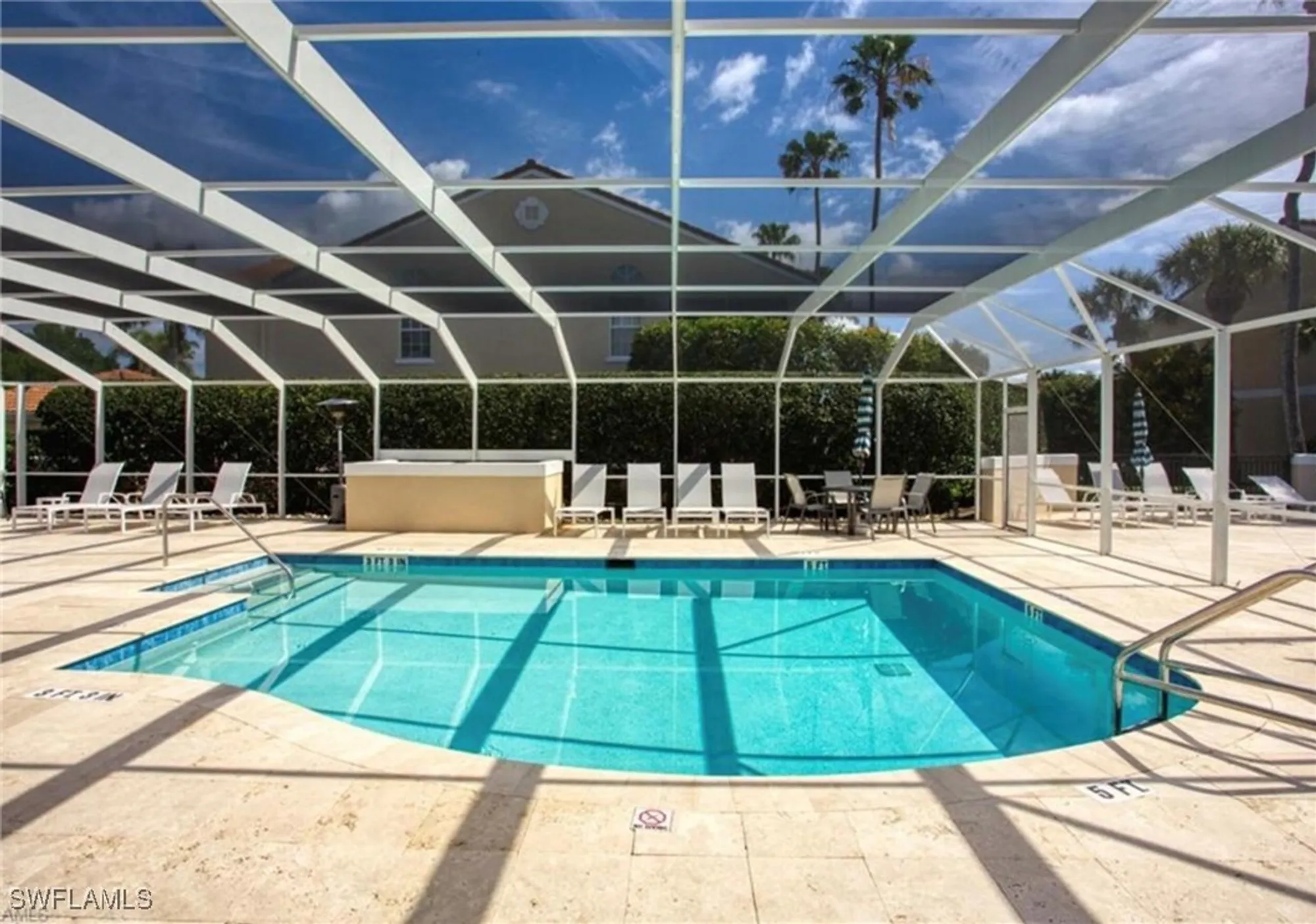 Property Slideshow image 27 of 34 | 8370 excalibur cir j4, Naples, FL, 34108