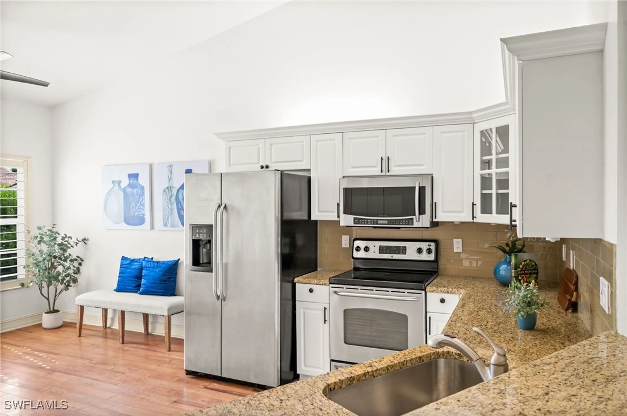 Property Slideshow image 20 of 34 | 8370 excalibur cir j4, Naples, FL, 34108