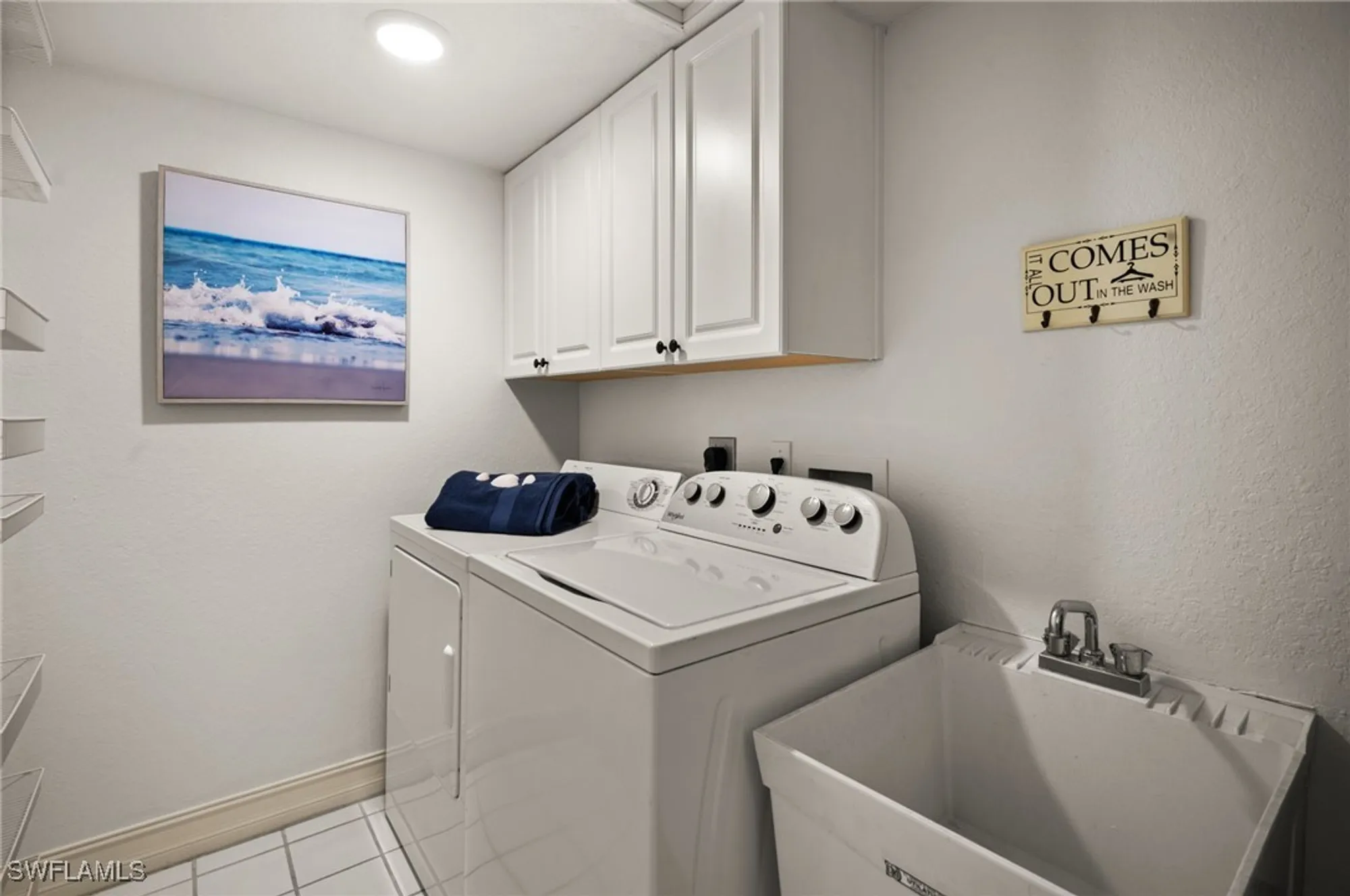 Property Slideshow image 23 of 34 | 8370 excalibur cir j4, Naples, FL, 34108