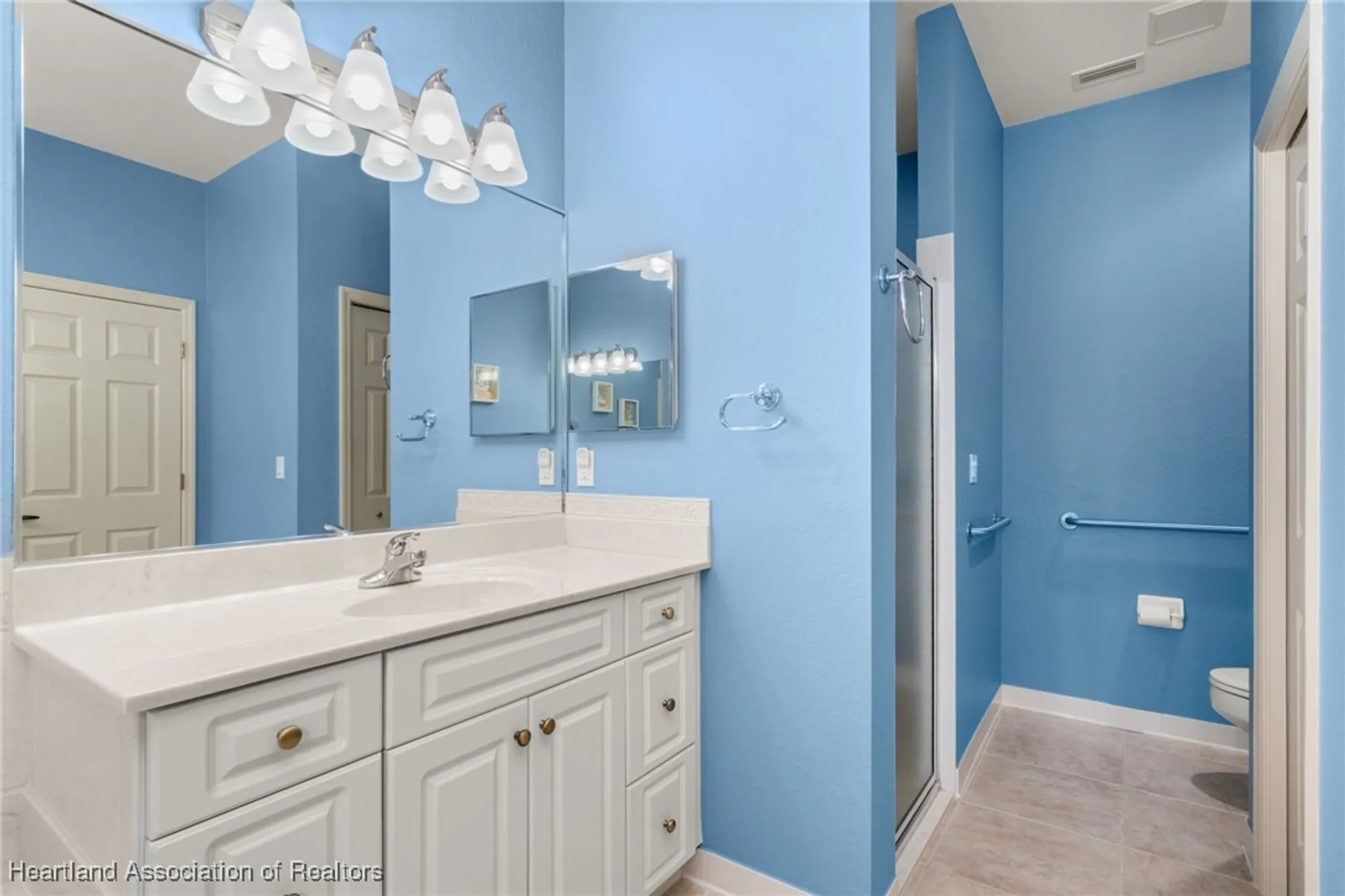 Property Slideshow image 17 of 36 | 9 somerset ln, Lake Placid, FL, 33852