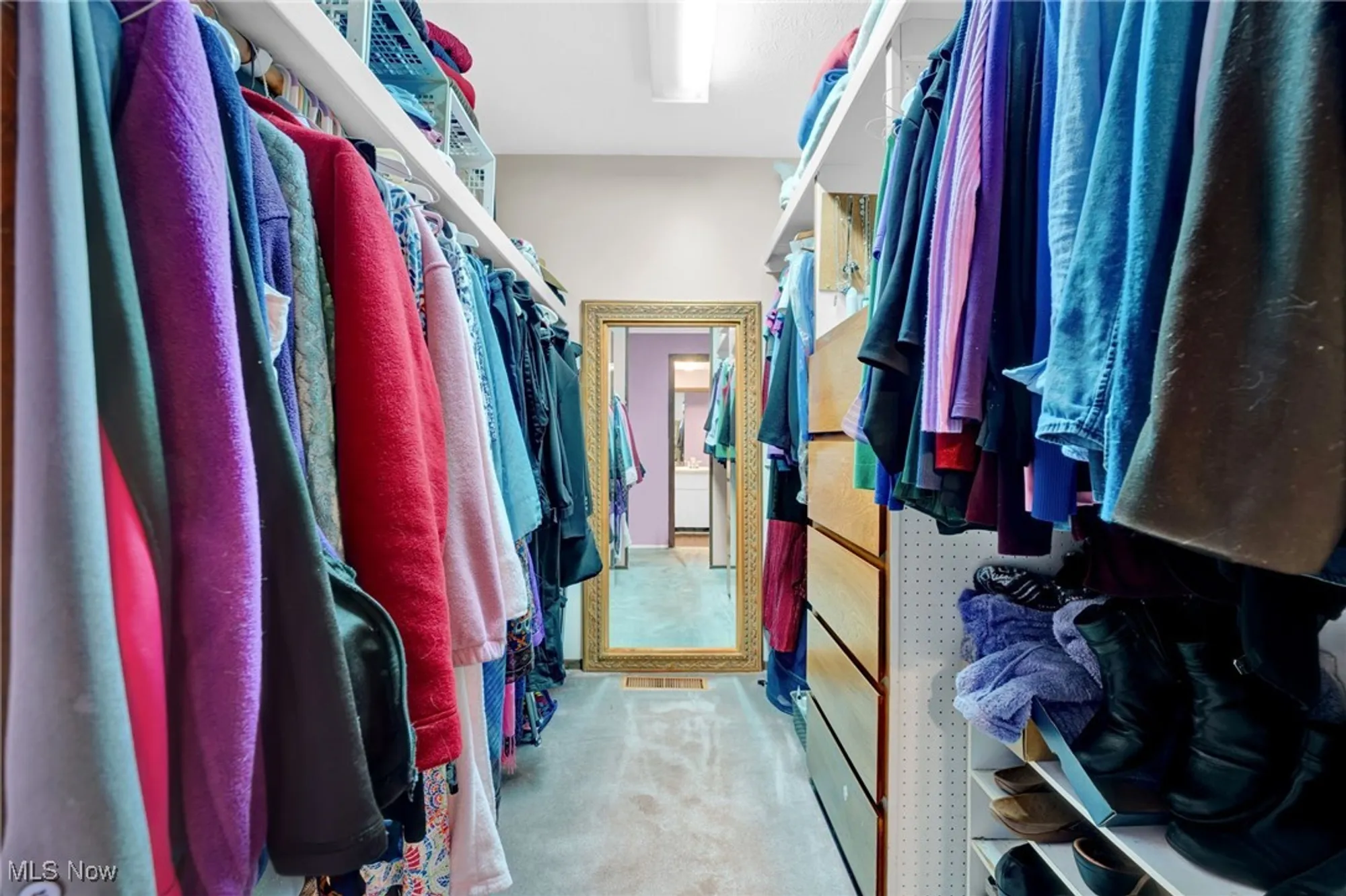 Property Slideshow image 19 of 37 | 8746 barton dr, Strongsville, OH, 44149