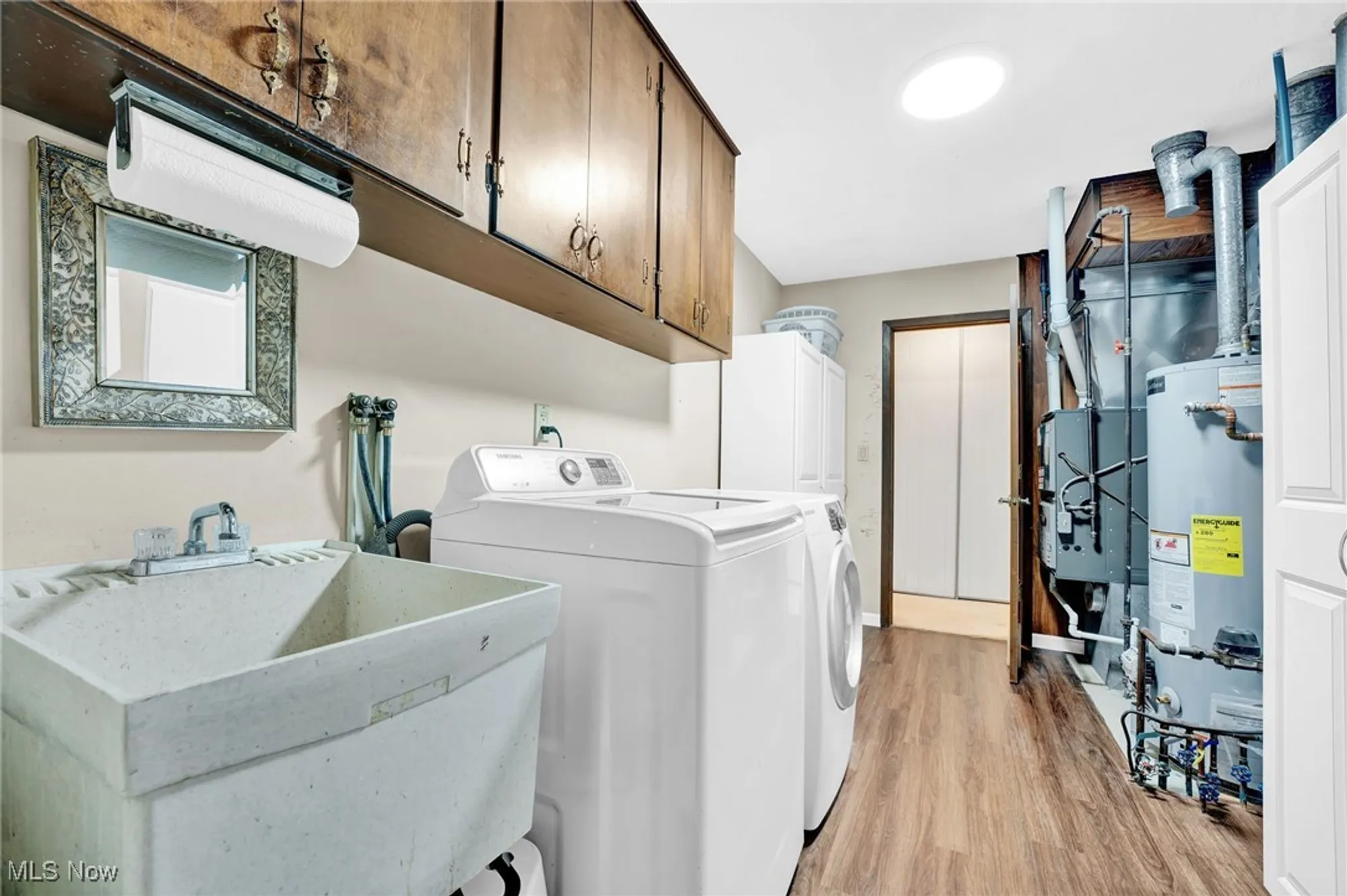 Property Slideshow image 25 of 37 | 8746 barton dr, Strongsville, OH, 44149