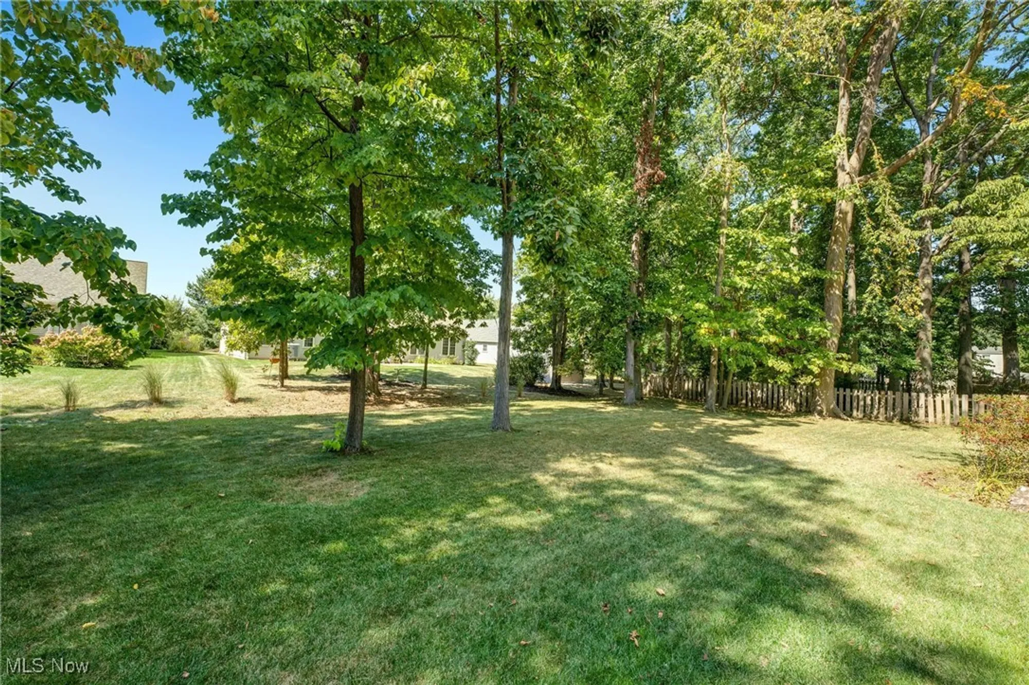 Property Slideshow image 29 of 37 | 8746 barton dr, Strongsville, OH, 44149