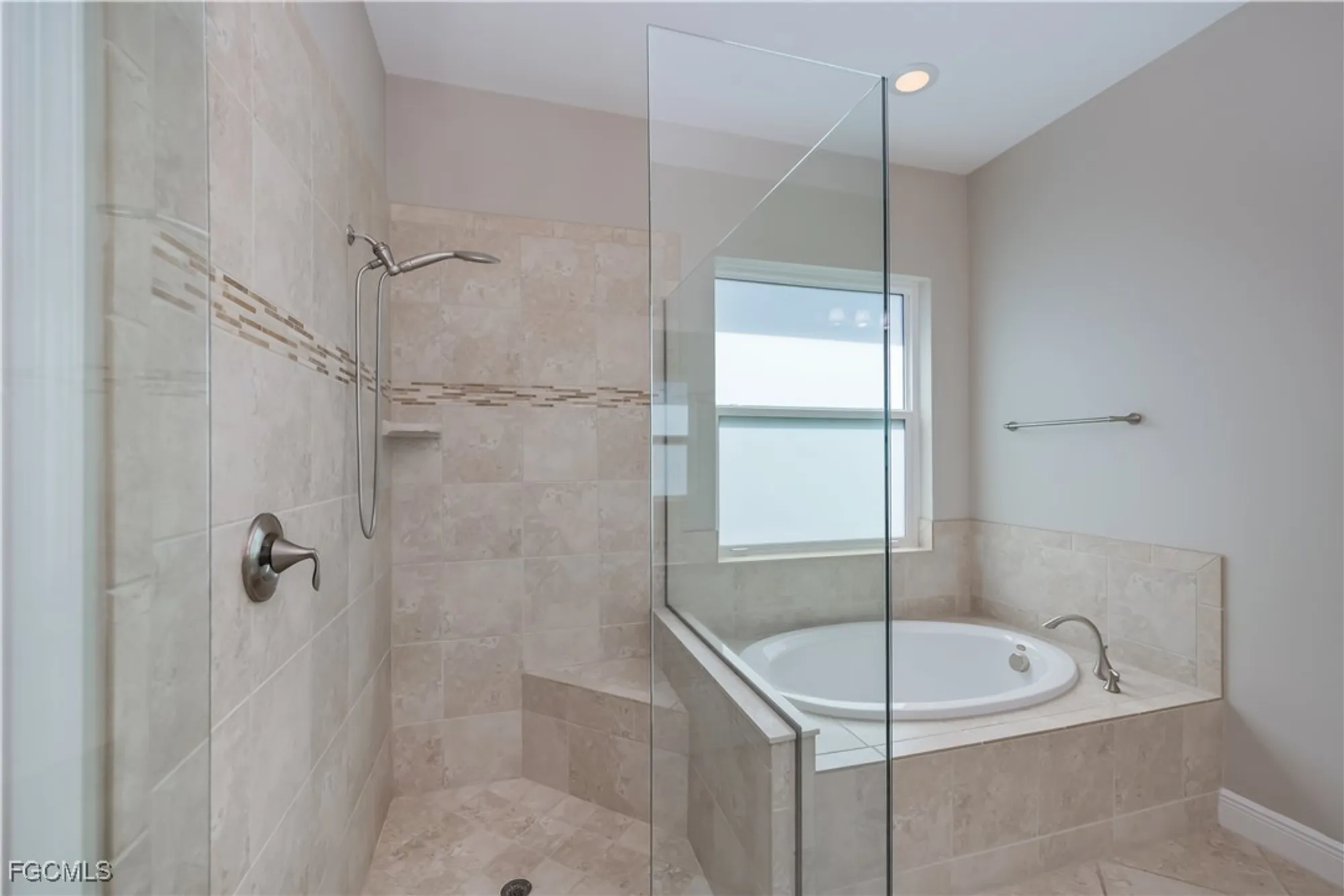 Property Slideshow image 25 of 50 | 11618 giulia dr, Fort Myers, FL, 33913