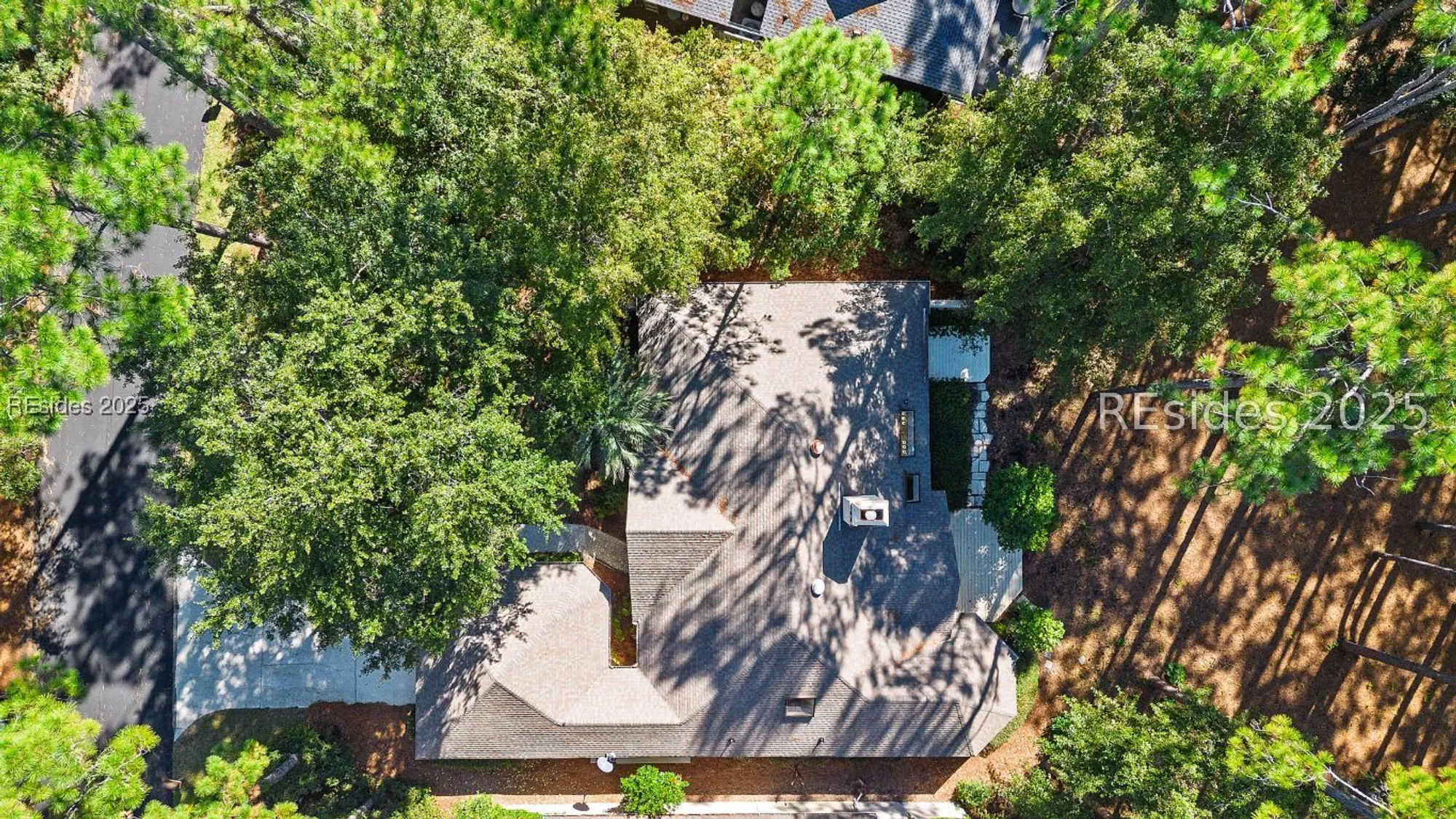 Property Slideshow image 13 of 58 | 34 golden hind dr, Hilton Head Island, SC, 29926